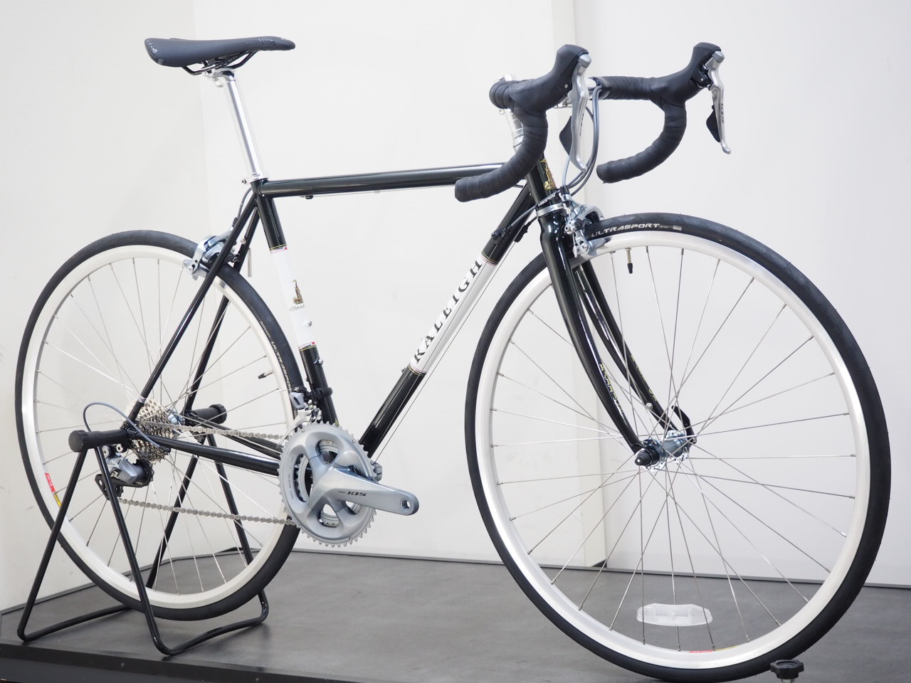 Raleigh(ラレー) Carlton-F(カールトンF) CRF 105完成車 2022