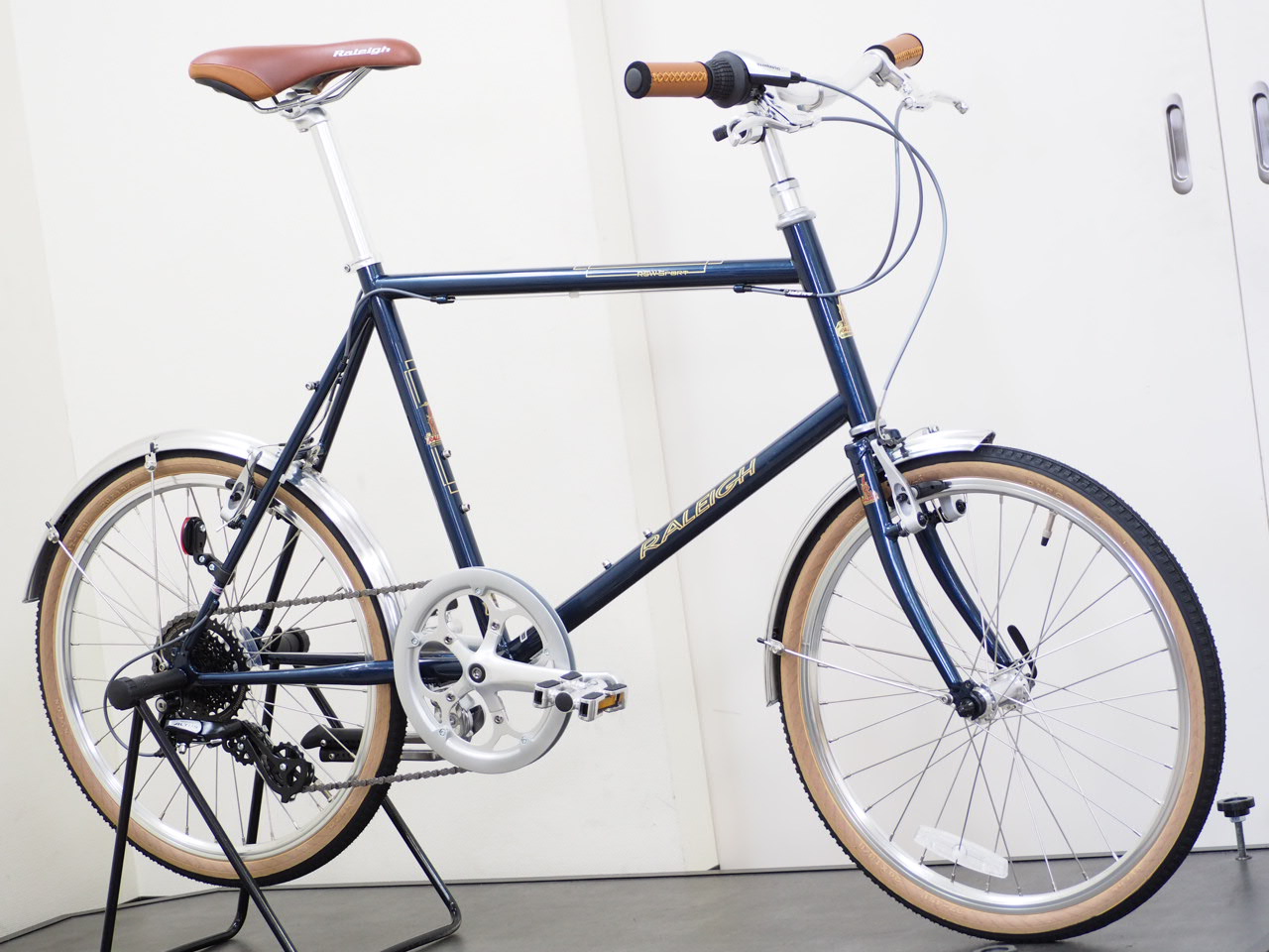 Raleigh(ラレー) RSW SPORT(スポーツ) RSS ALTUS完成車 2022-23