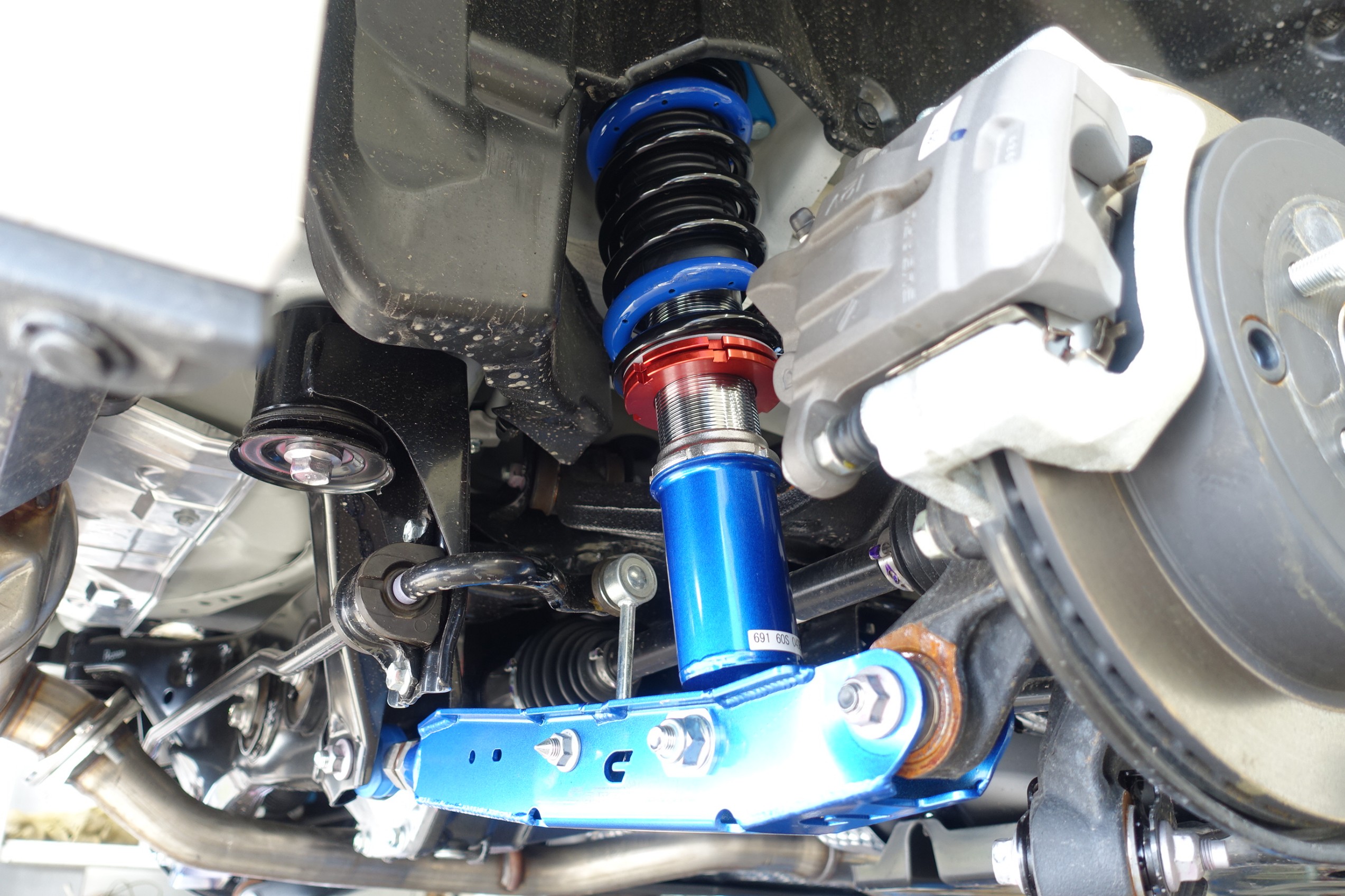 通勤からサーキットまでカバーしてくれるオールラウンド車高調！トヨタ