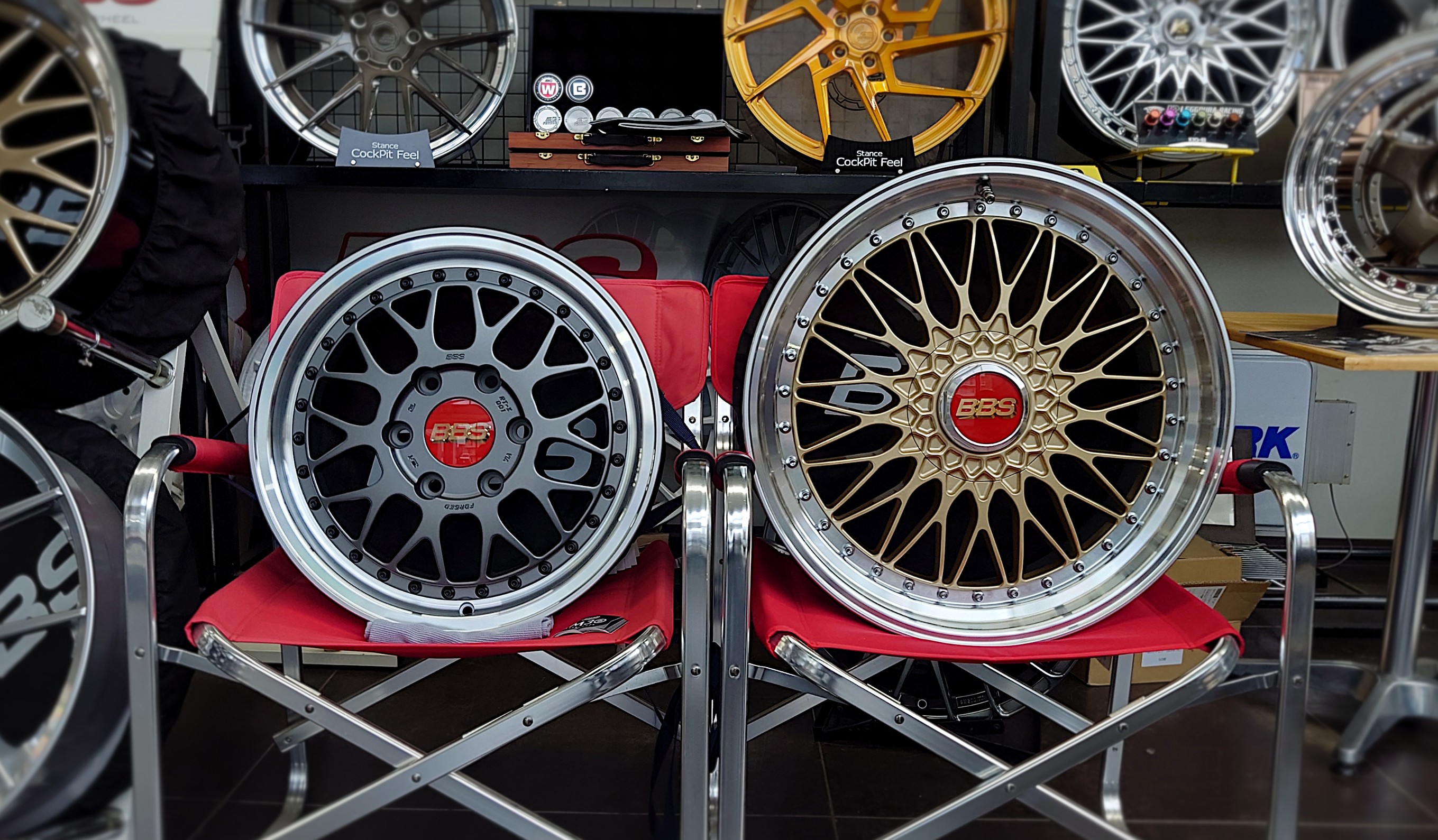 BBSの新商品♪「スーパーRS」&「RT-X」に取付出来る『赤キャップ』こと