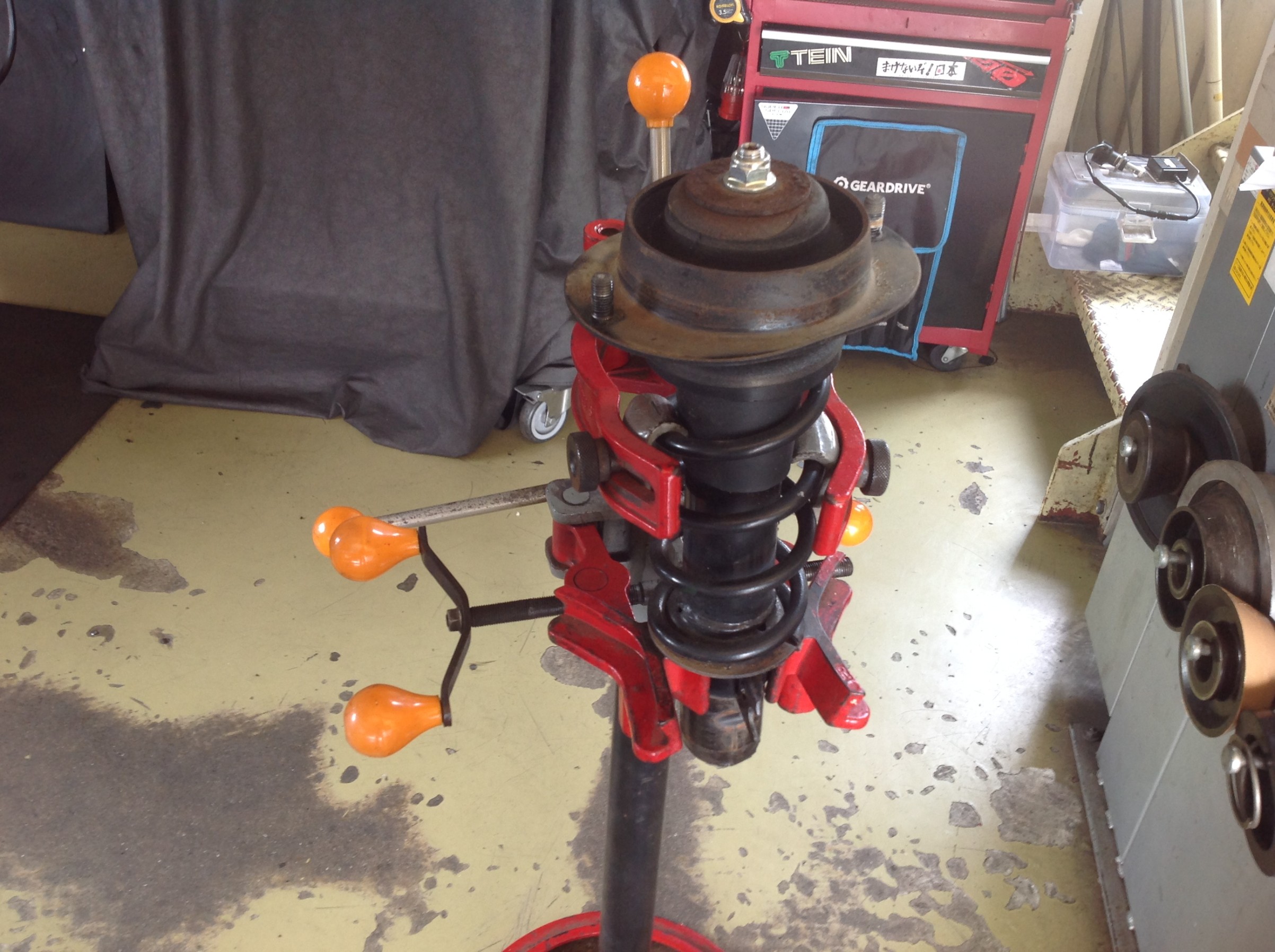 TV1サンバーさん、チョイ下げローダウン～♪ | スバル サンバー 足