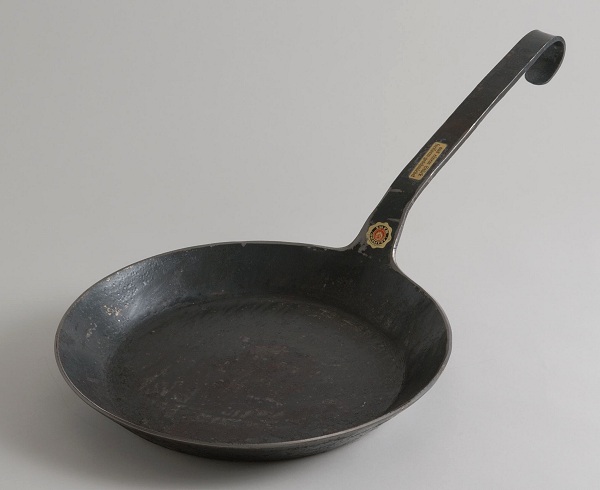 送料無料】鍛造・鉄フライパン・Turk（ターク）クラシックフライパン