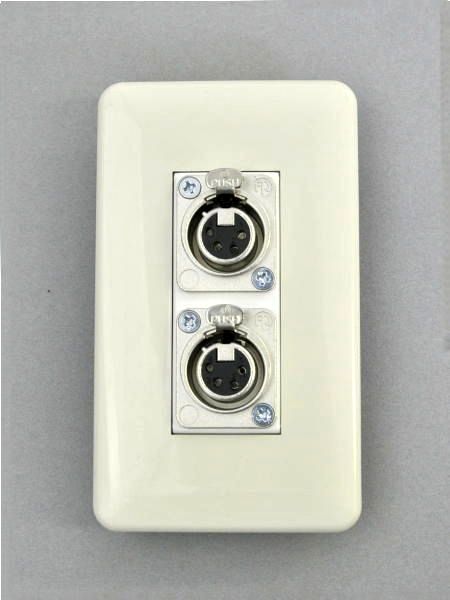 取付枠一体型 コンセントモジュール XLR 4ピン メス 背面ハンダ型 2口