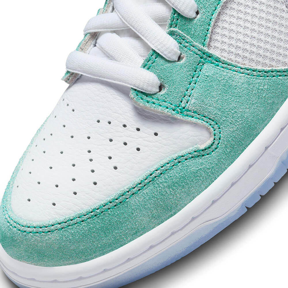 商品情報】 NIKE SB シューズ DUNK LOW PRO QS x APRIL FD2562-400