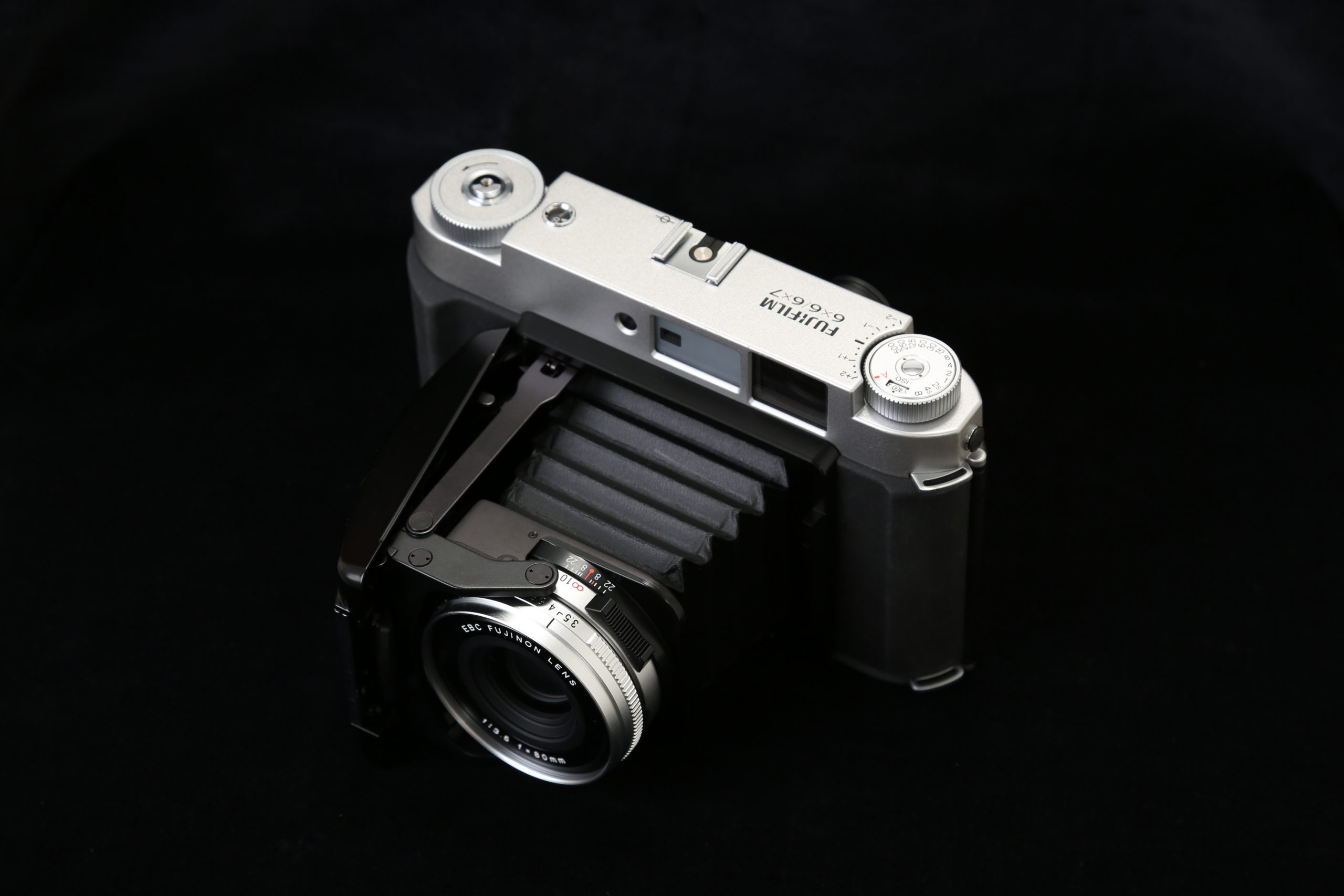 FUJIFILM GF670 Professional 使用レビュー 【コンパクトな蛇腹中判