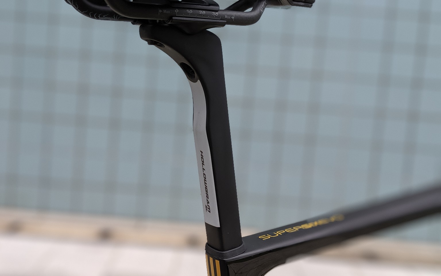 CAAD13乗り必見！27 KNOT カーボンシートポスト入荷しました