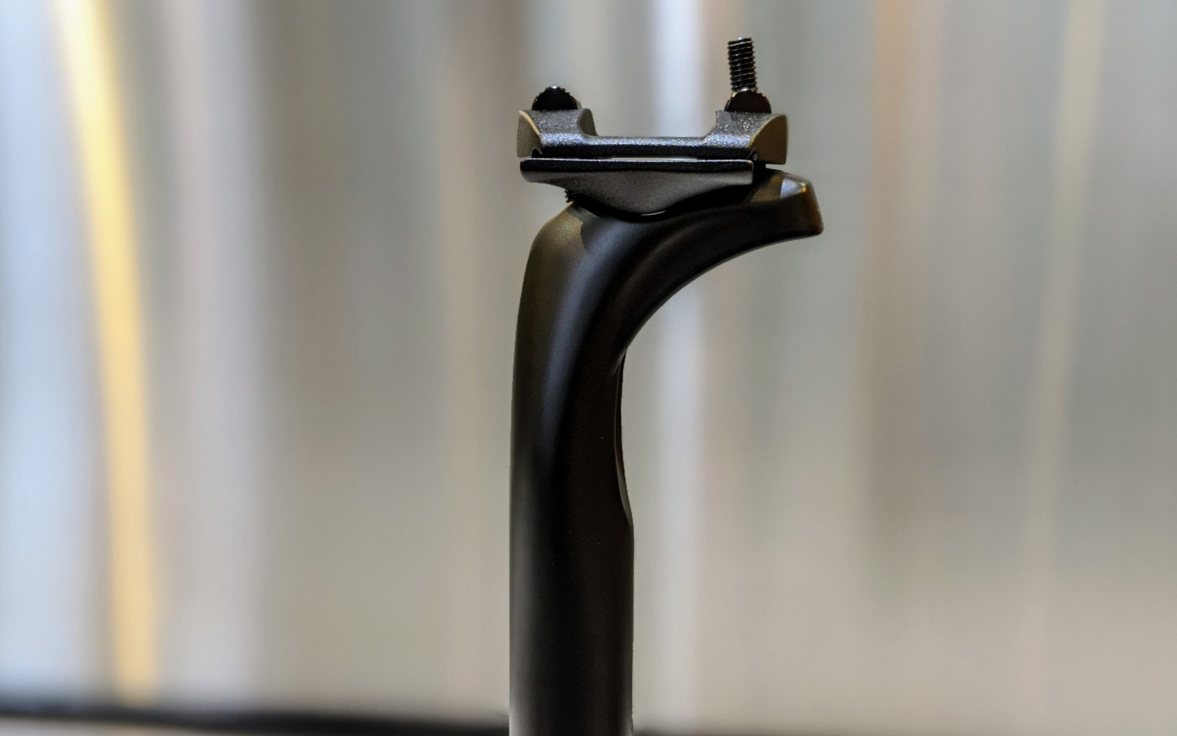 φ27.2のSAVEカーボンシートポスト入荷しました | キャノンデール横浜