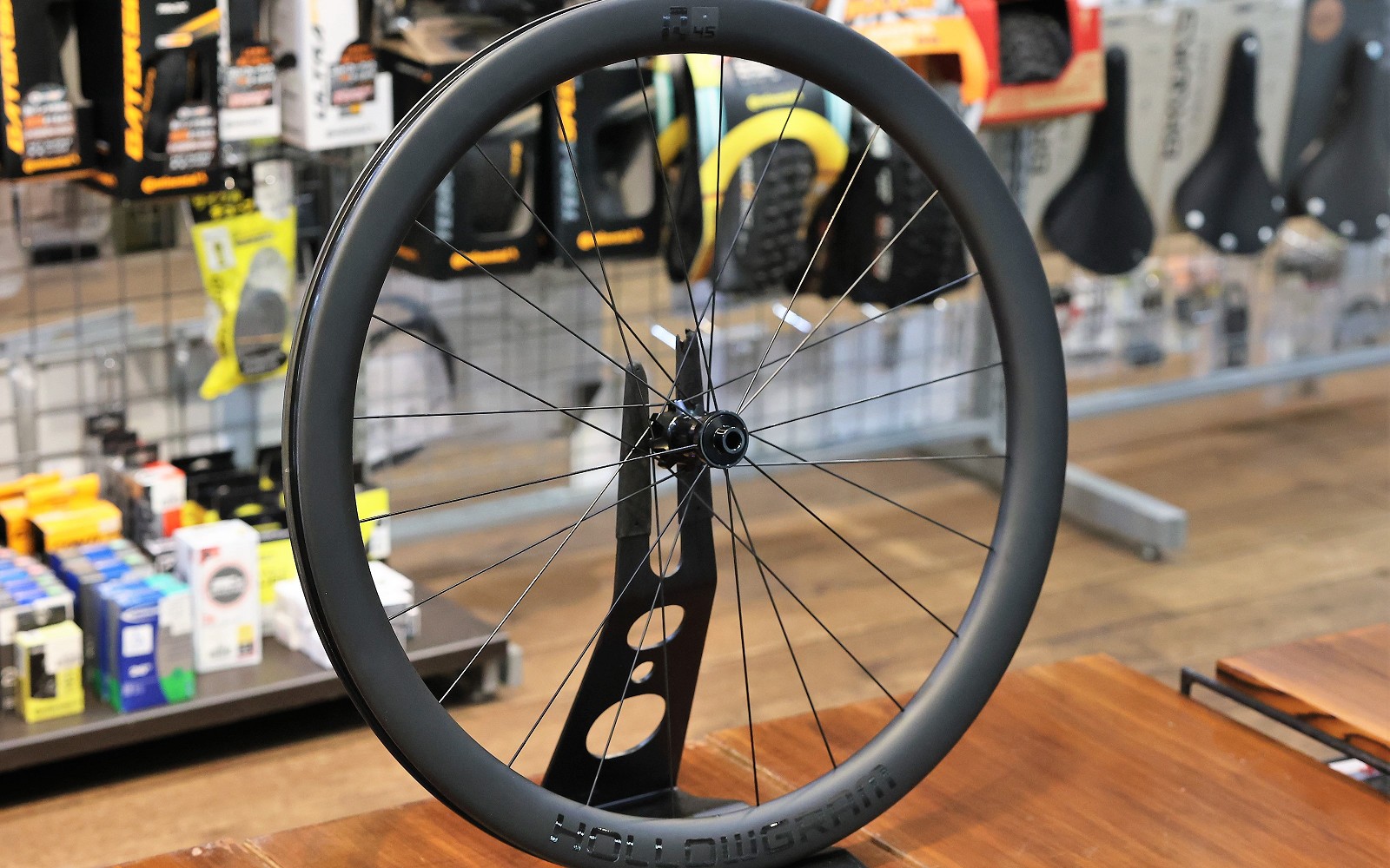驚異のコスパホイール!Hollowgram R45 | キャノンデール横浜