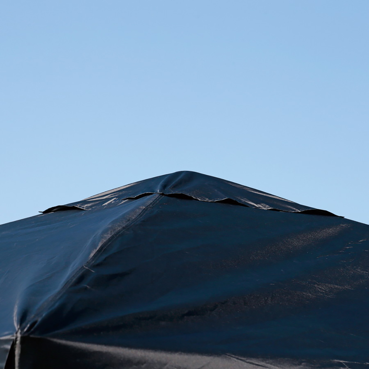 クイックシェード250UV-Sブラック(キャスターバッグ付) - アウトドア