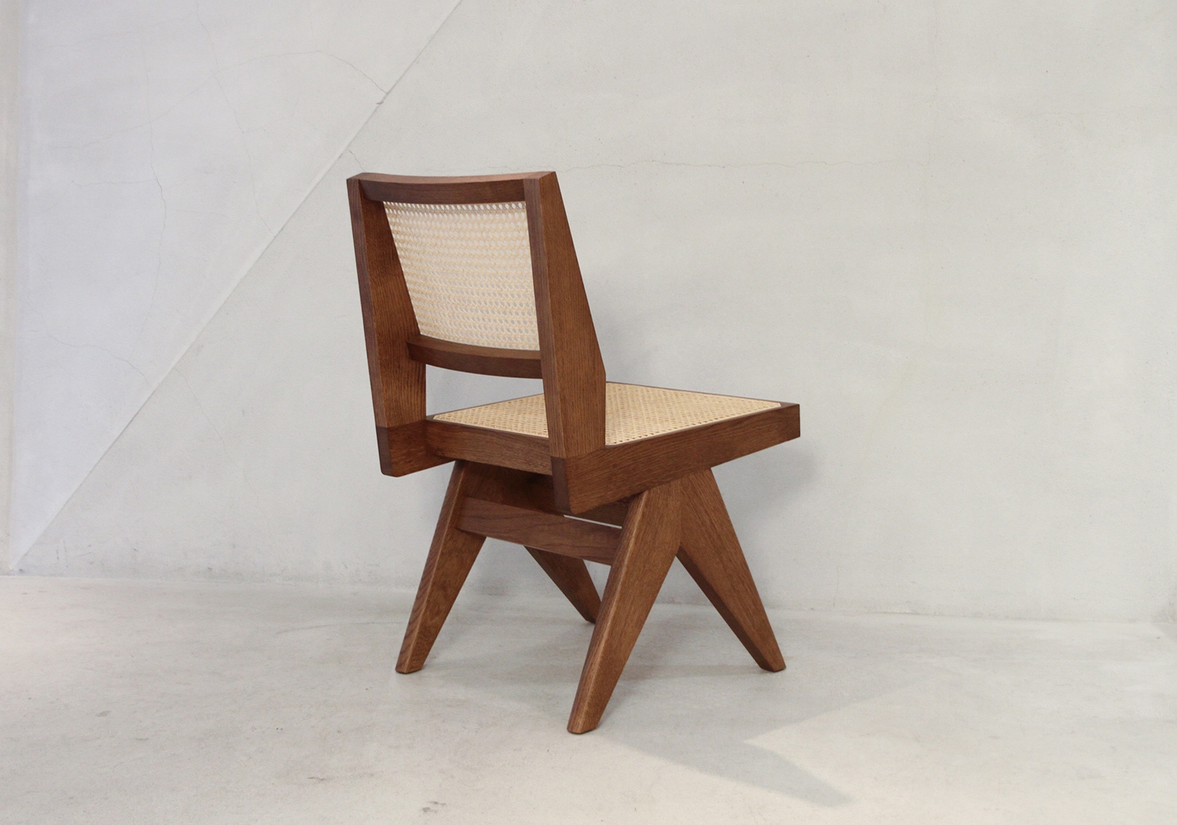 Cassina（カッシーナ）055 CAPITOL COMPLEX CHAIRキャピトル