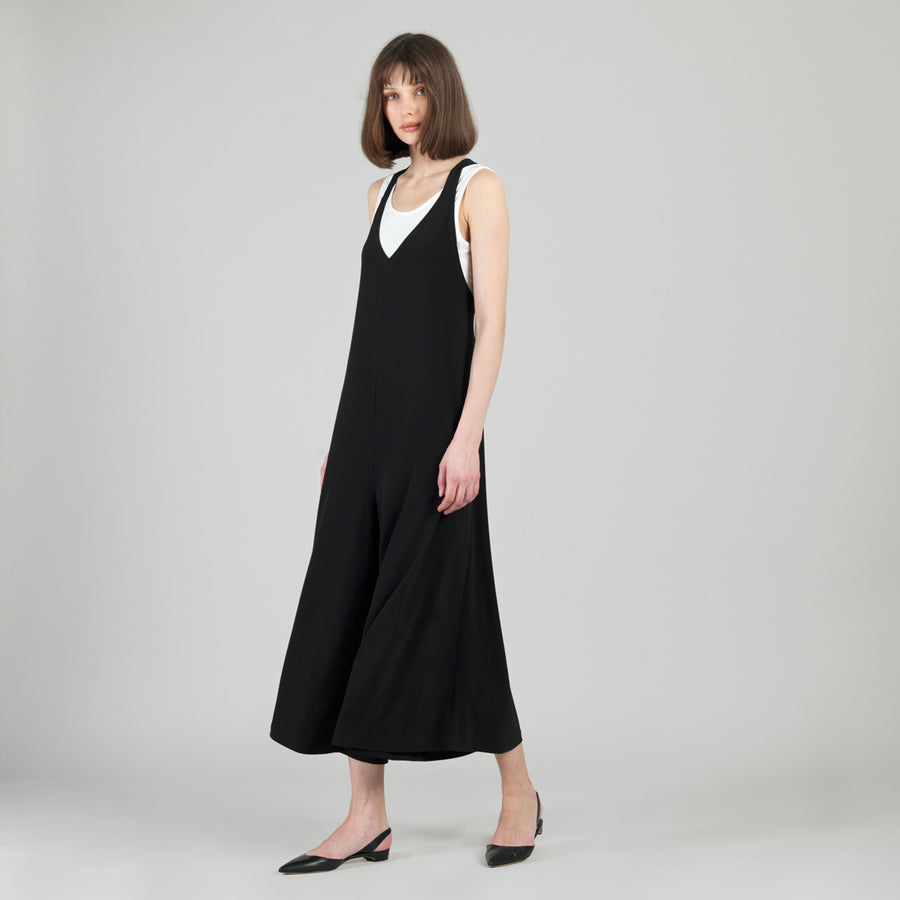 V-Neck Cross Back Jumpsuit - Black - Final Sale – Clara Sunwoo