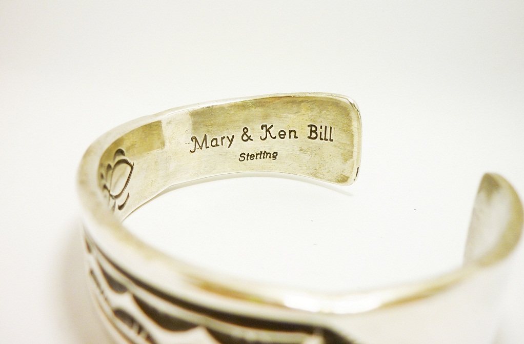 ナバホ族アーティスト メアリー&ケン.ビル バングル ナバホ族