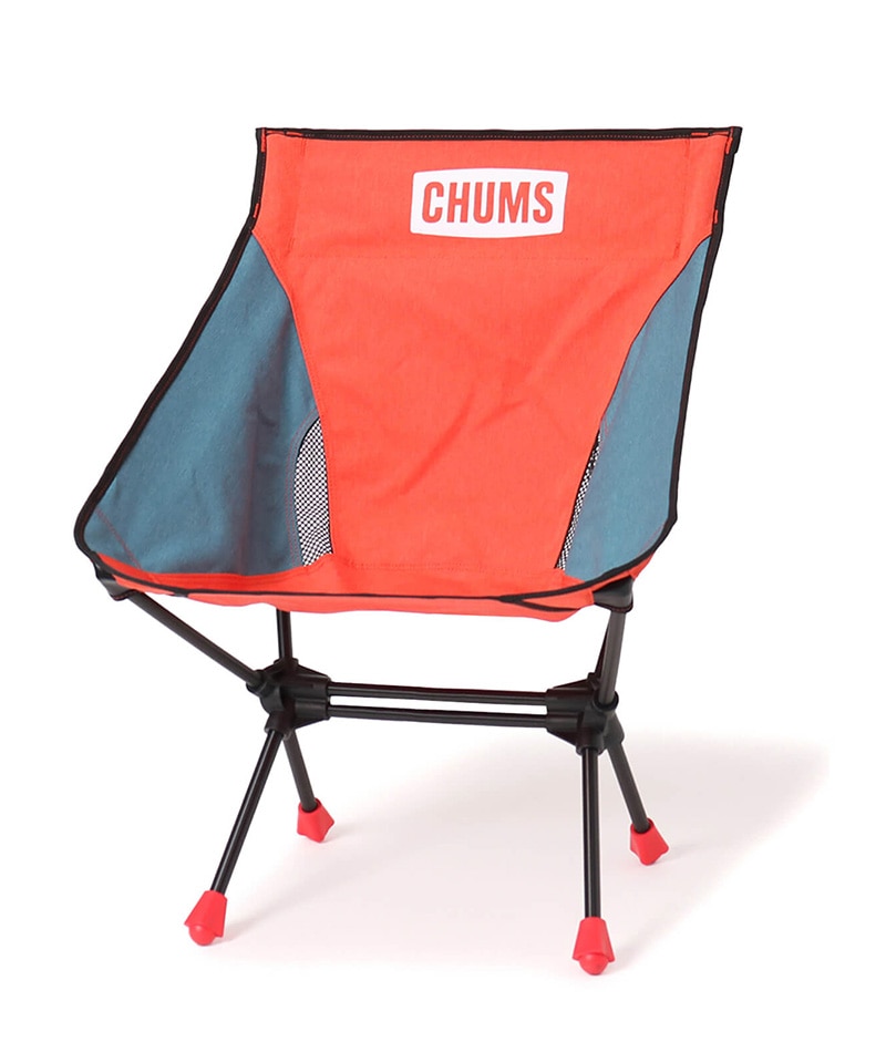 新色登場！折りたたんで持ち運べるチャムスのチェアを持って、夏の