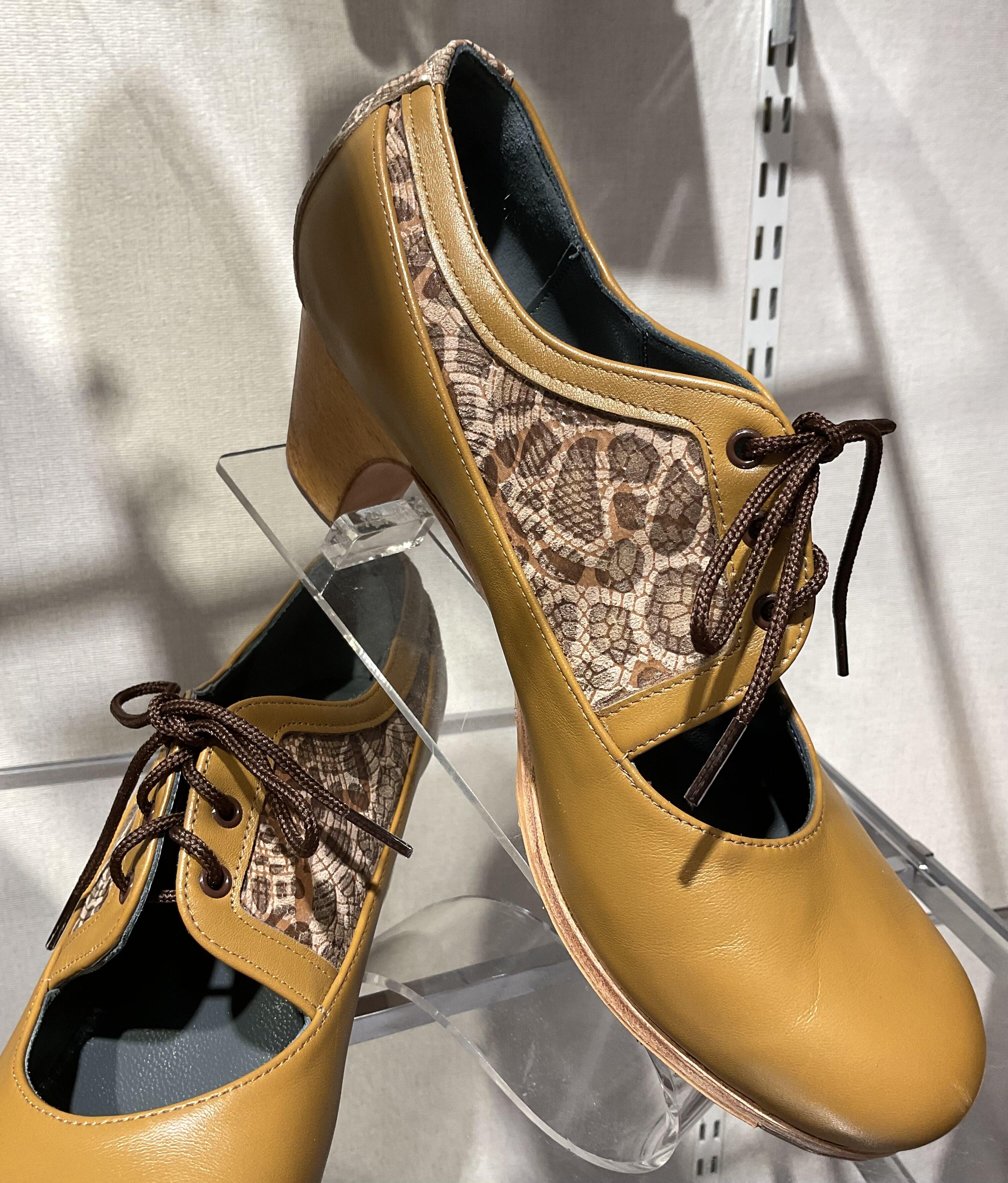 フラメンコシューズ入荷｜チャコット