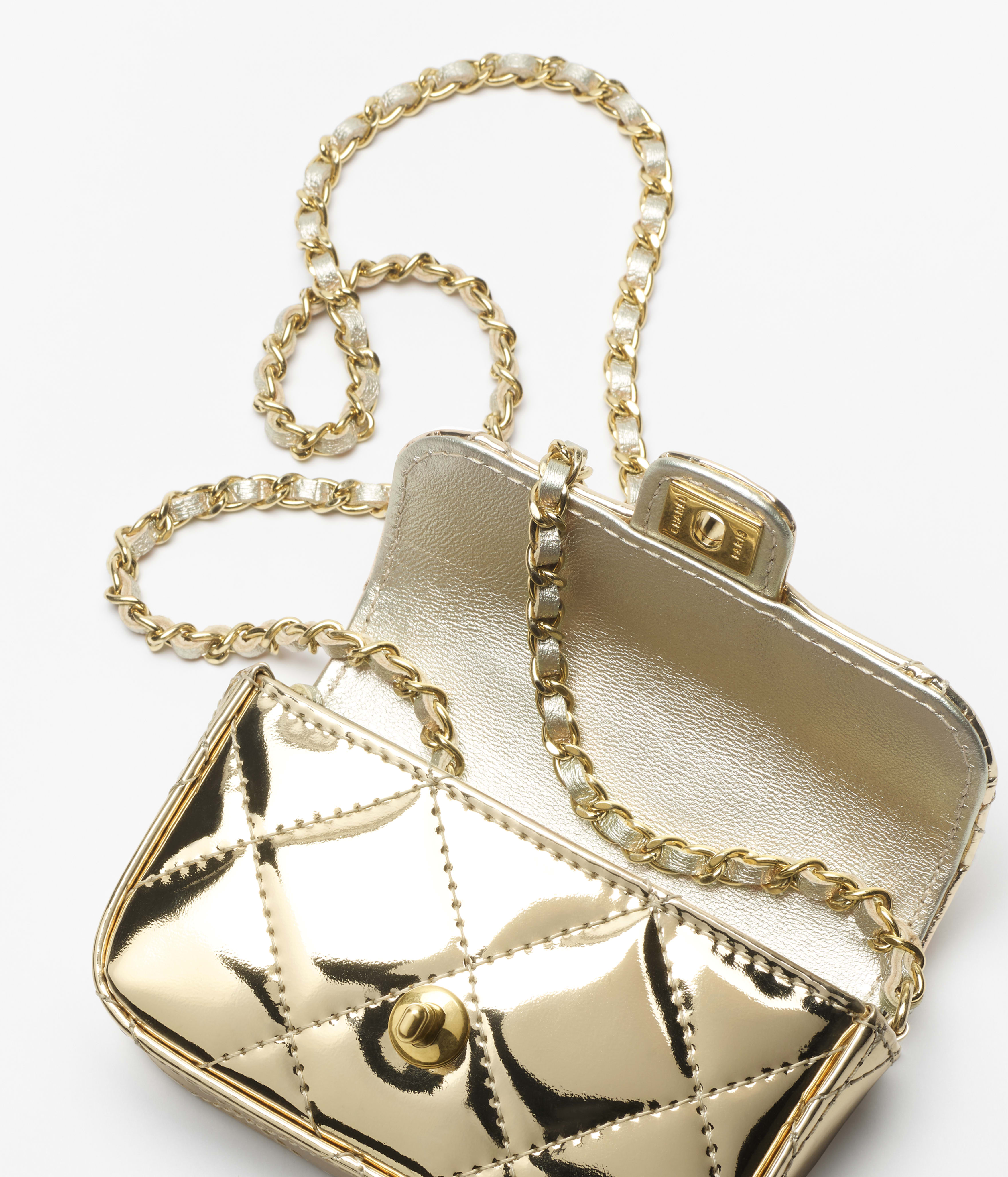 スモール チェーンクラッチ - ミラー カーフスキン、ゴールド