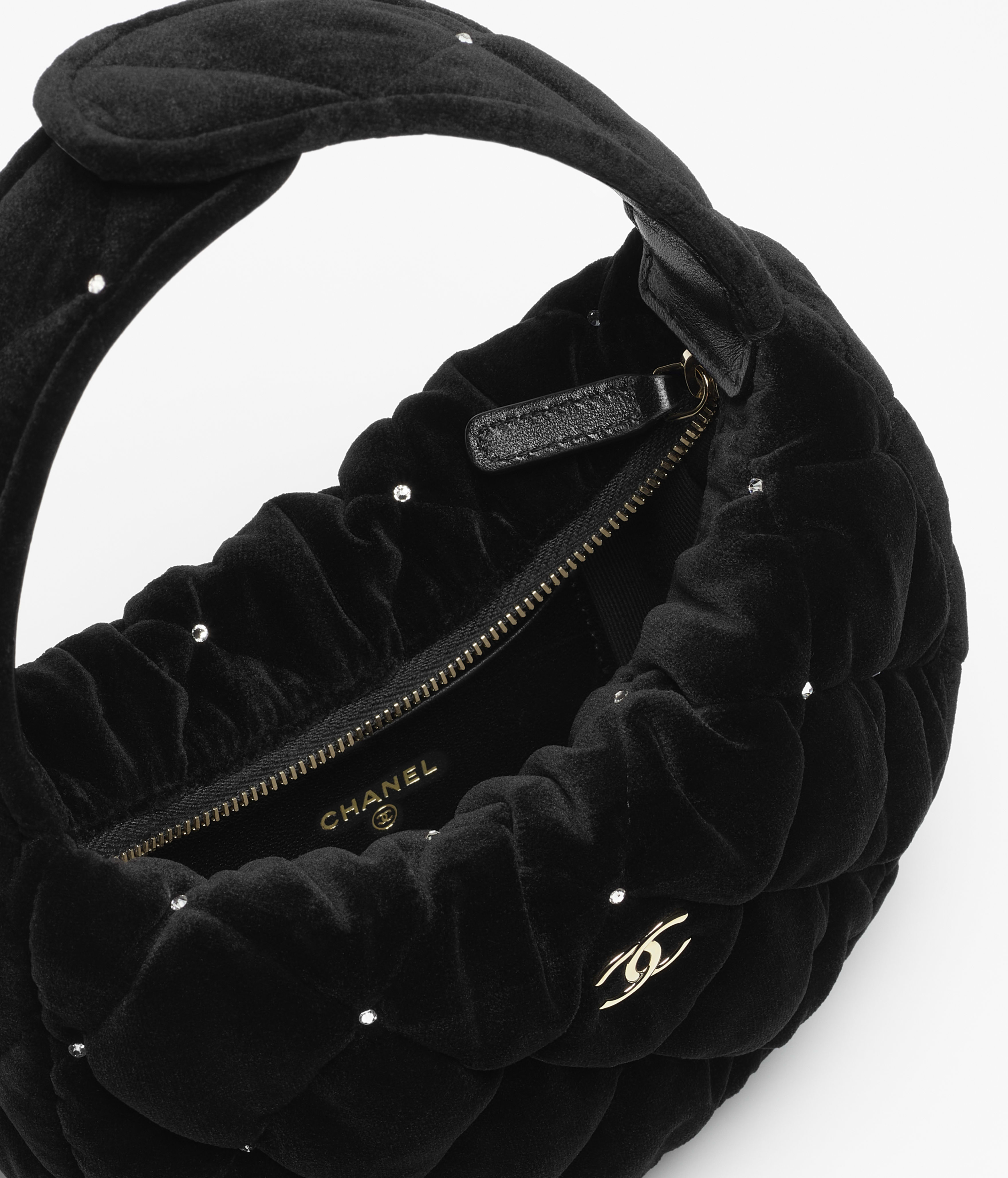 ポーチ - ベルベット & ストラス、ブラック — ファッション | CHANEL