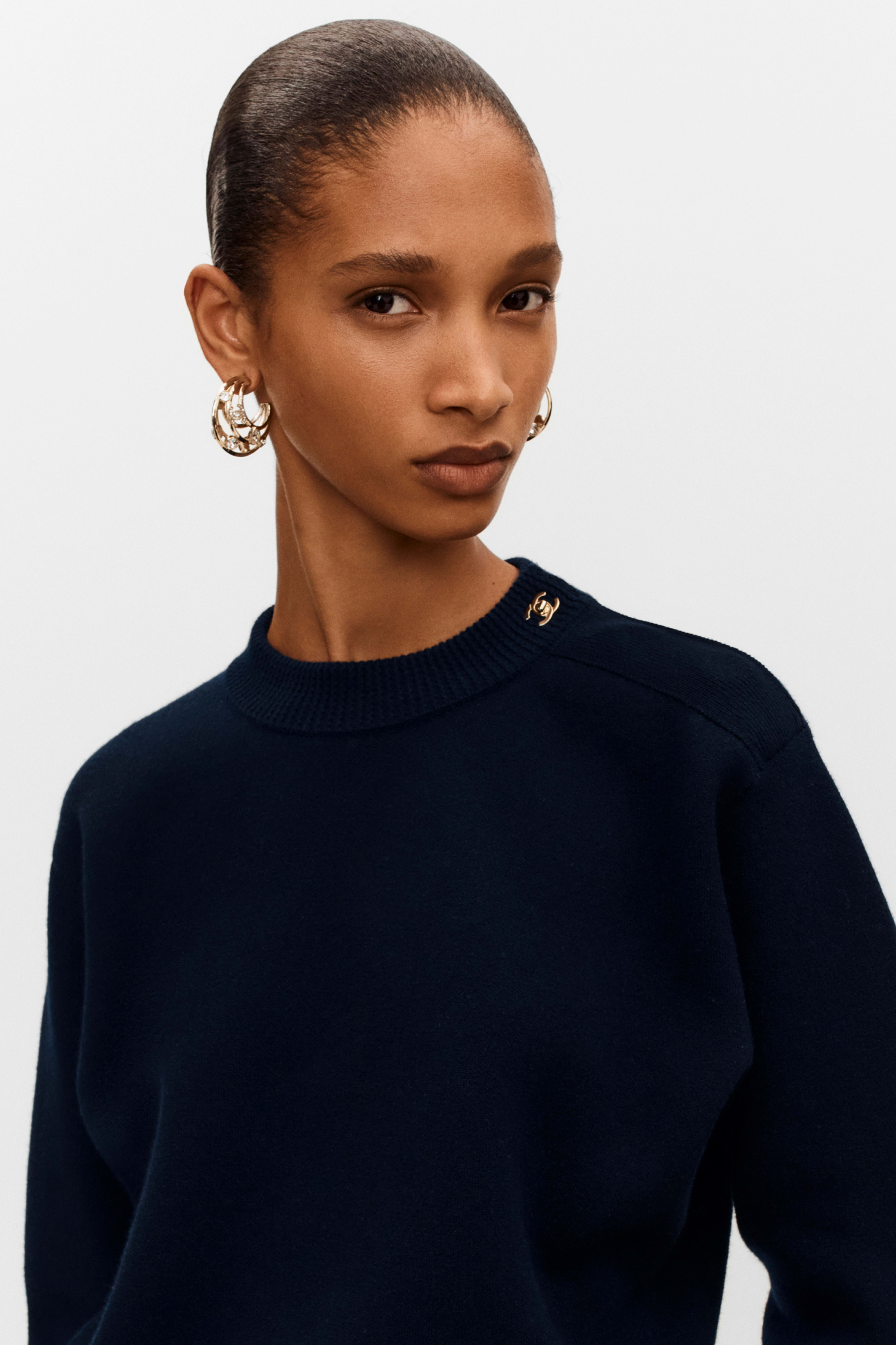 プルオーバー - カシミヤ & コットン、ネイビーブルー & ホワイト