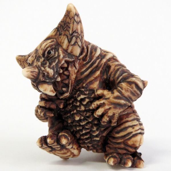 怪獣根付」特設｜キャラアニ.com