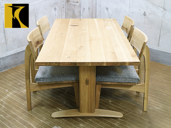 キツツキ】飛騨産業 HIDA IDC大塚家具 森のことば ダイニングテーブル