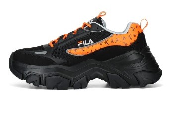 シンガーソングライター優里と、FILAのコラボスニーカー第2弾が