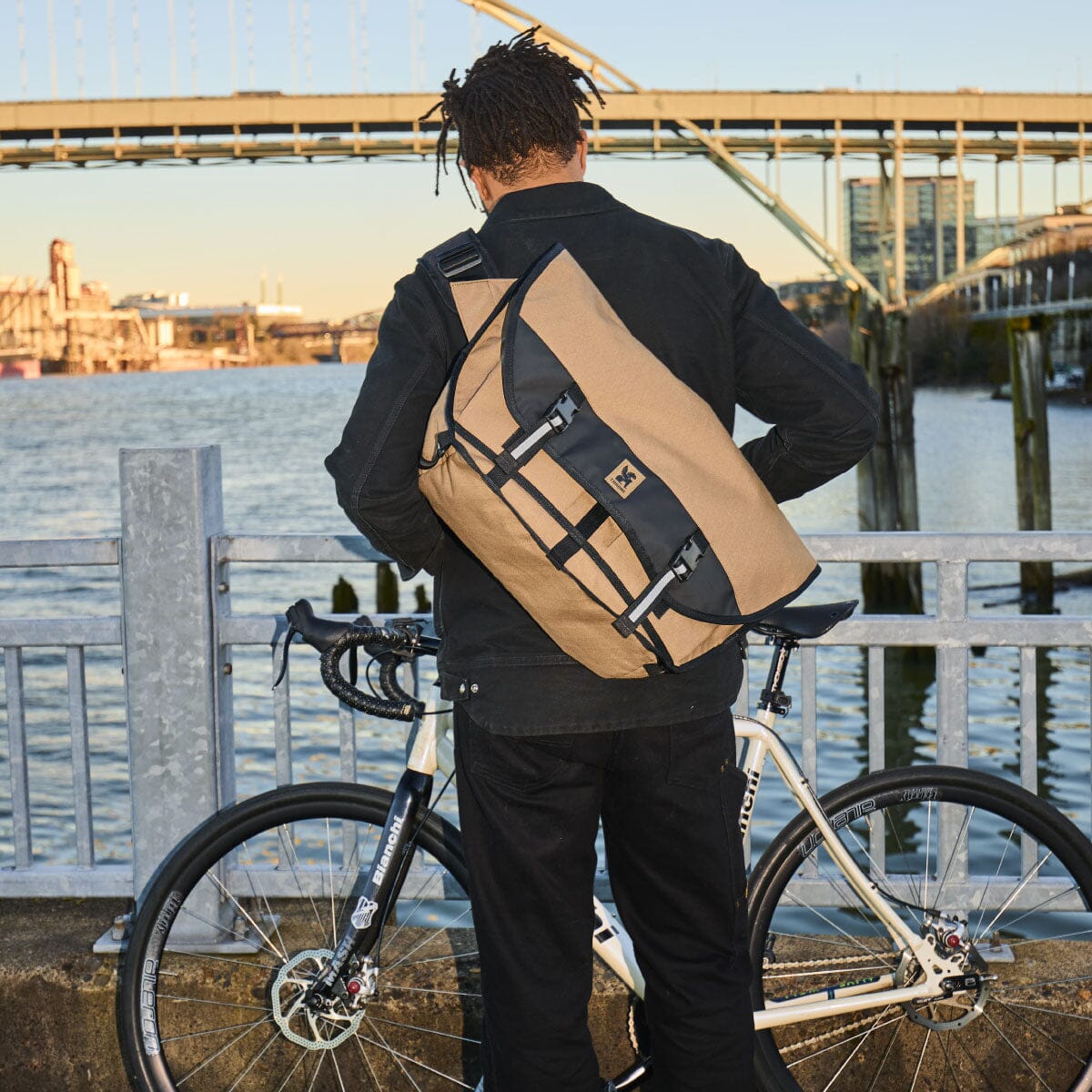 CTZ 24L MESSENGER(シーティーゼット 24L メッセンジャー) | クローム