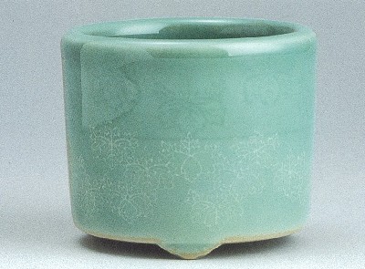 青磁桐文香炉/伊万里市