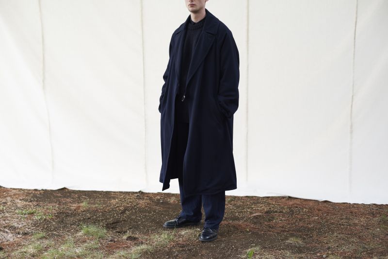 COMOLI (コモリ) ウール中綿 タイロッケンコート 各色入荷しました。