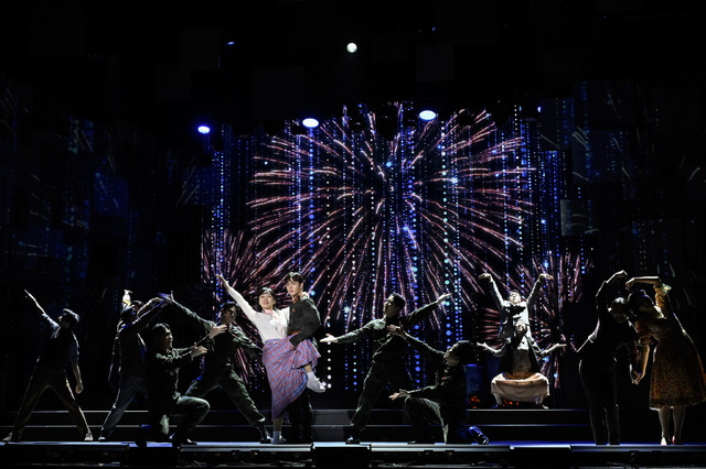 ミュージカル「愛の不時着」舞台写真到着 ユンサナ＆ジンジンの