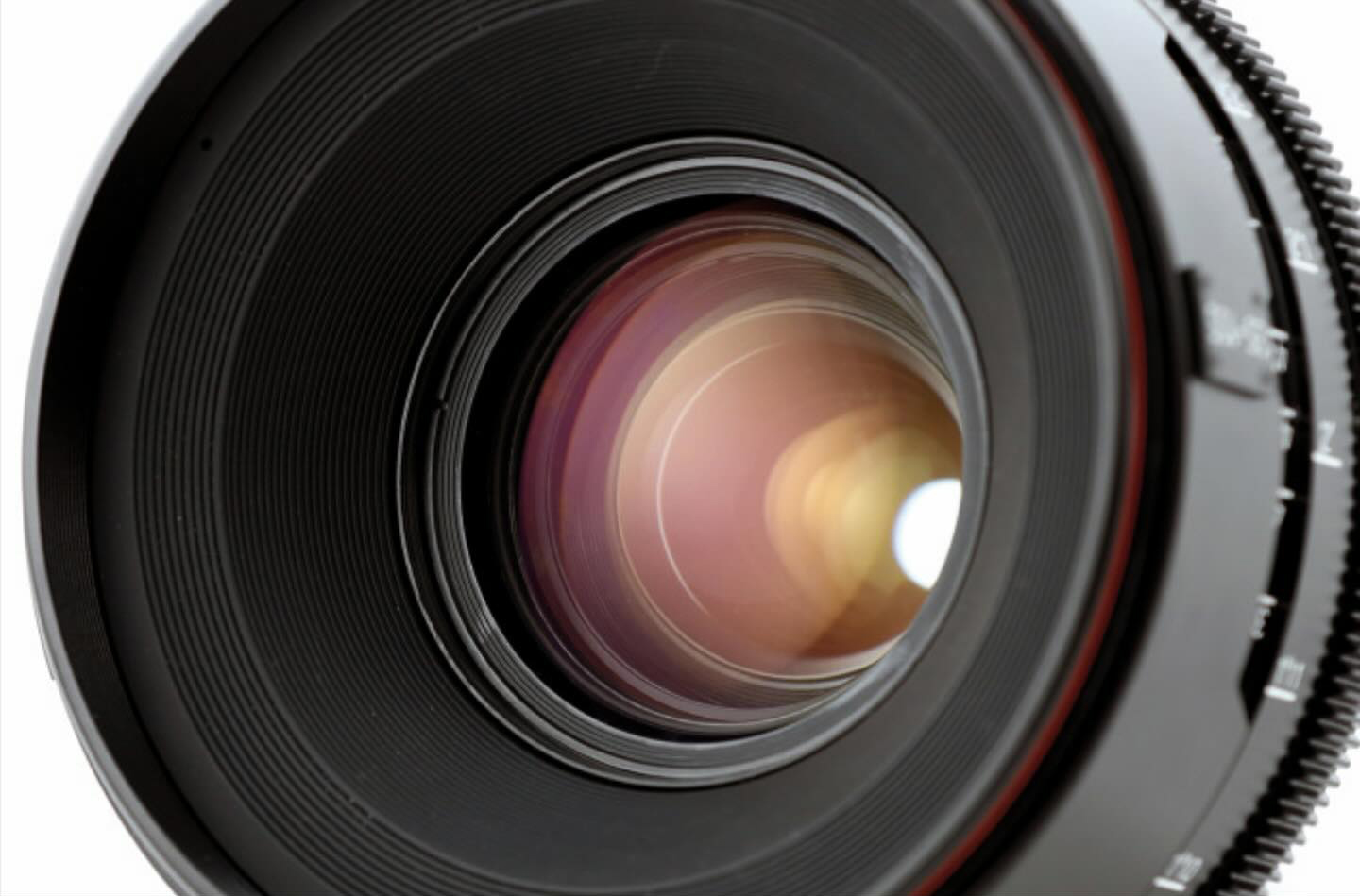 Ancient Optics Canon FD 35-105mm f/3.5 Multi-Format Zoom