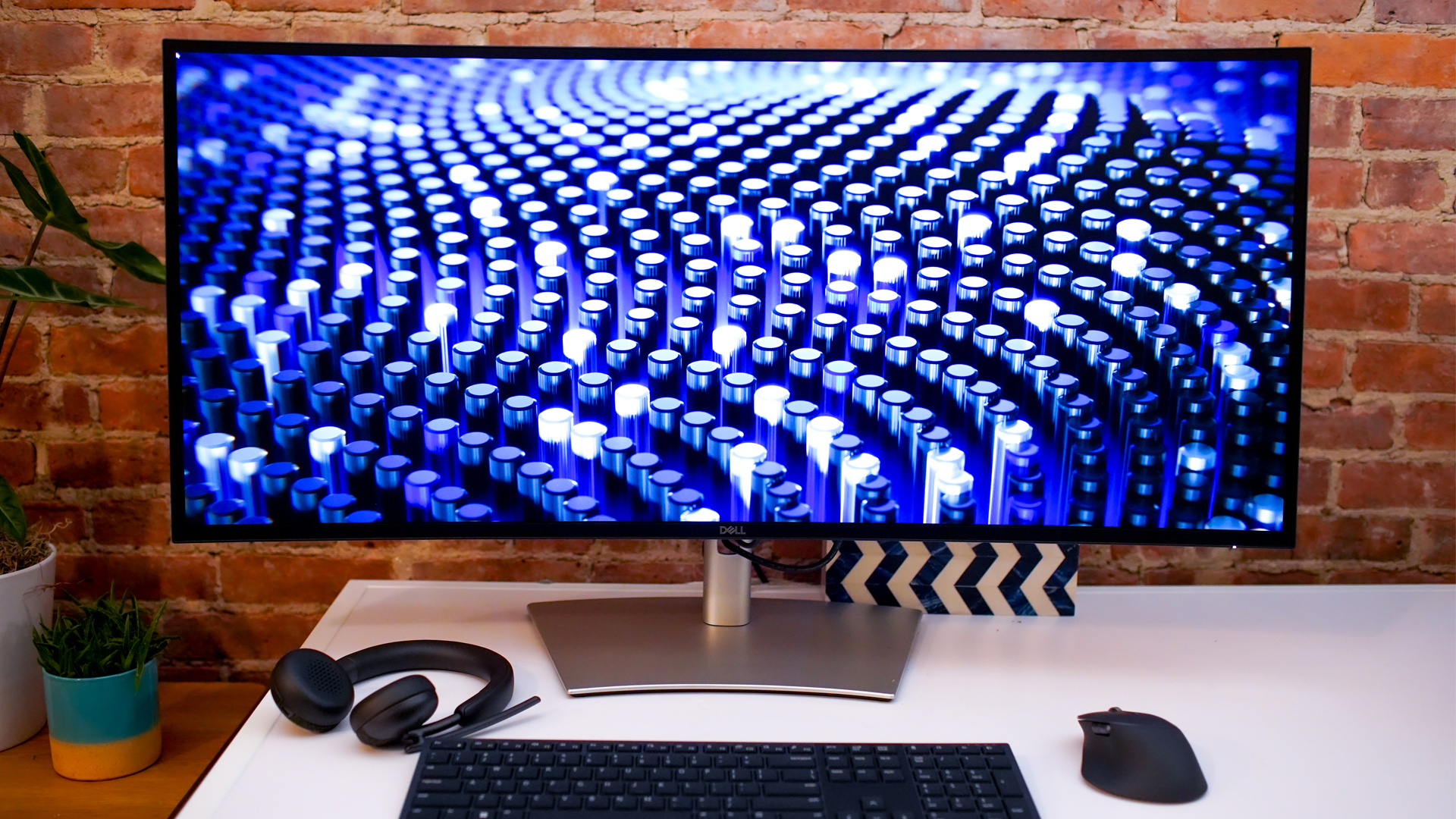 デルが40インチ5Kワイドスクリーンモニターを発表 - Eye Comfort認証と