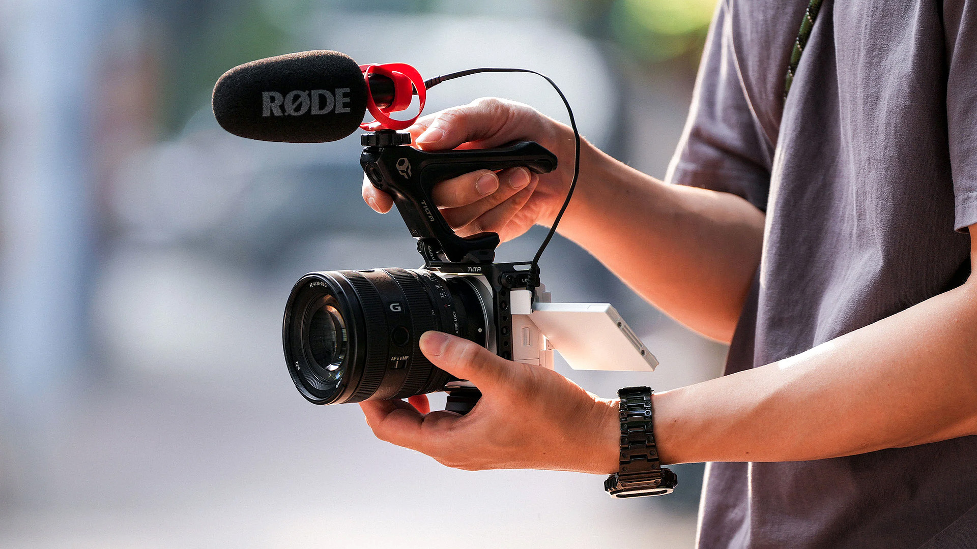 TiltaがソニーZV-E10 II用フルカメラケージを発表 | CineD