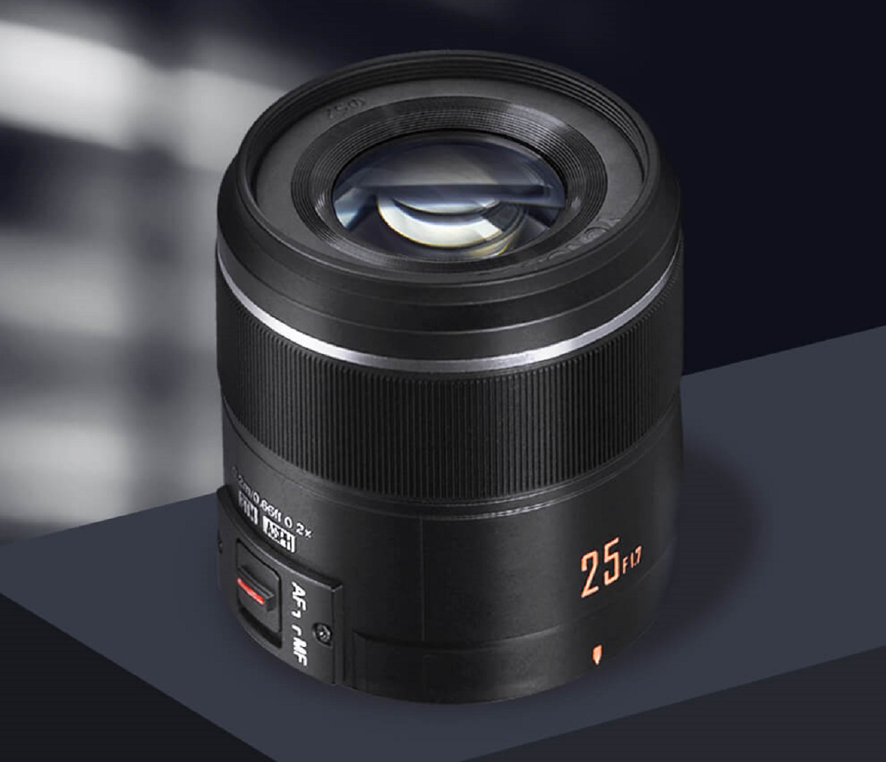 Yongnuoが25mm f/1.7 MFTマウントレンズを発表 | CineD