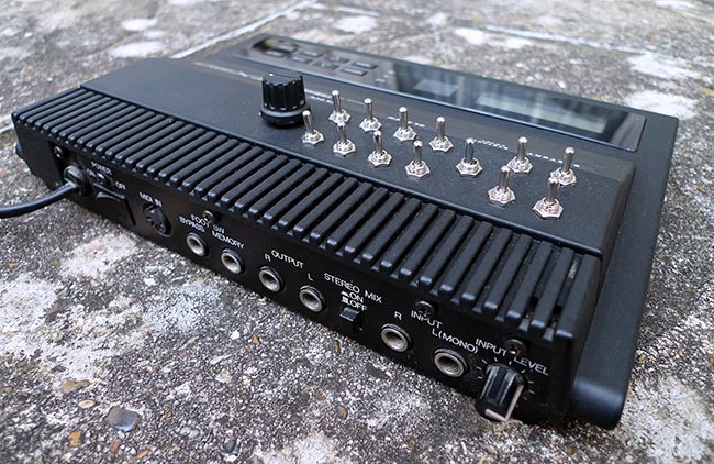 Circuitbenders - Yamaha REX50 effects unit mods