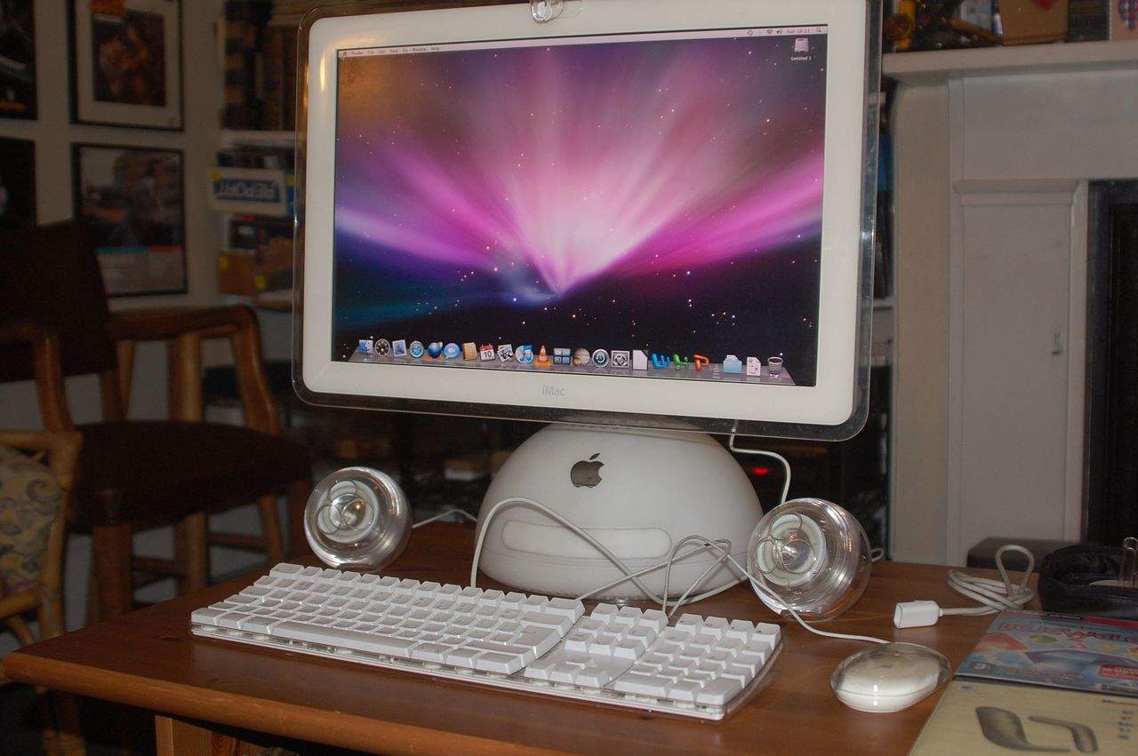 iMac G4 gets a bigger 20-inch screen: Today in Apple history