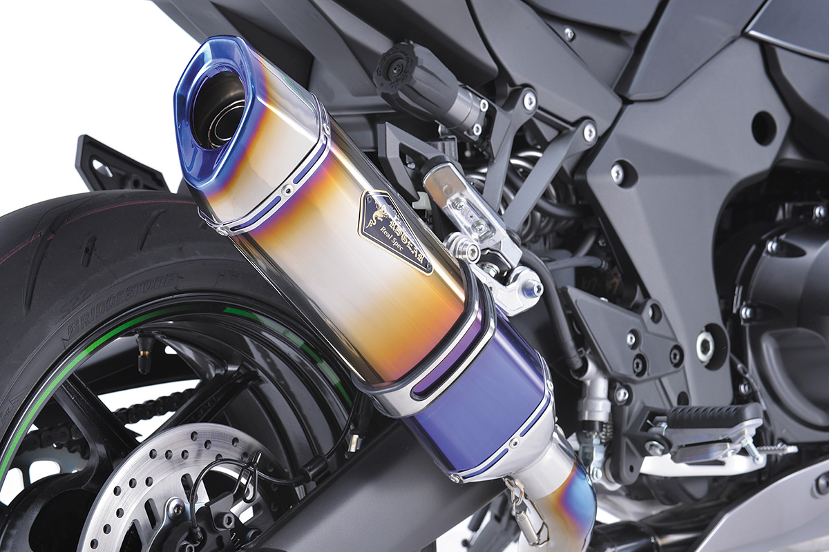 アールズ・ギアからカワサキ車3モデル用マフラーが登場。いずれも