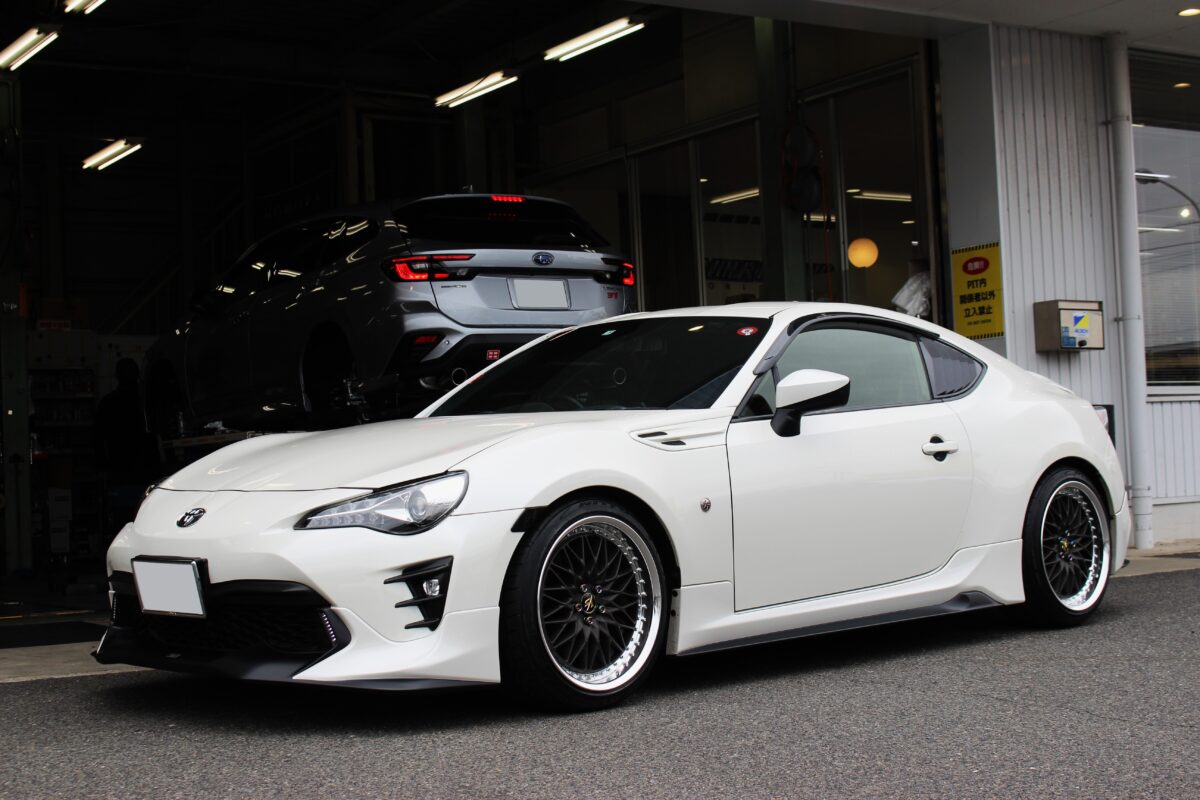 ZN6・86を9.5J・ツライチ仕様へ。WORK VS XVの18インチを装着しました