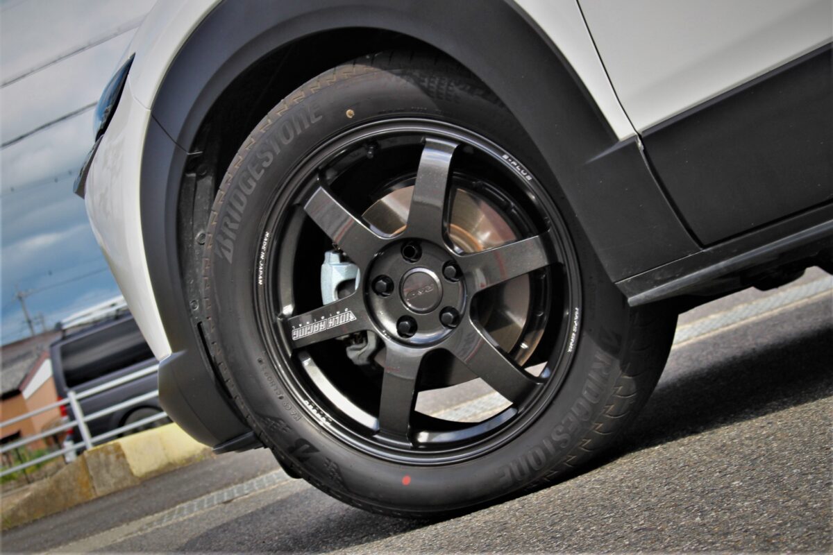 CX30にTE37SAGA S-Plusをタイヤツラセッティング！ | 鈴鹿店 | 店舗