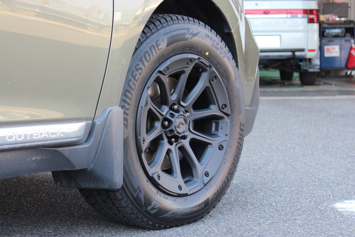 BS系 レガシィ アウトバックのスタッドレスセット。ジェップセンMJCR