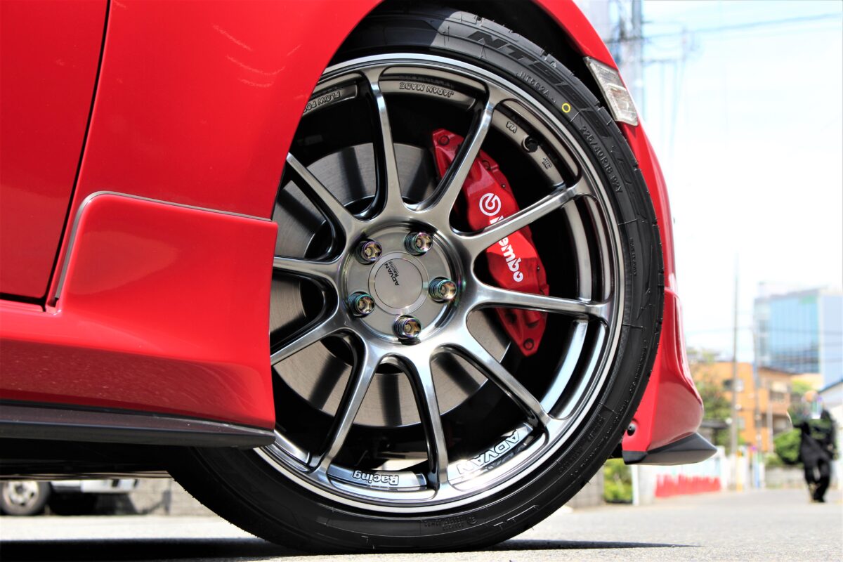 ZN6 86ブレンボ車にアドバンRS3 18インチを装着！ | 相模原店 | 店舗