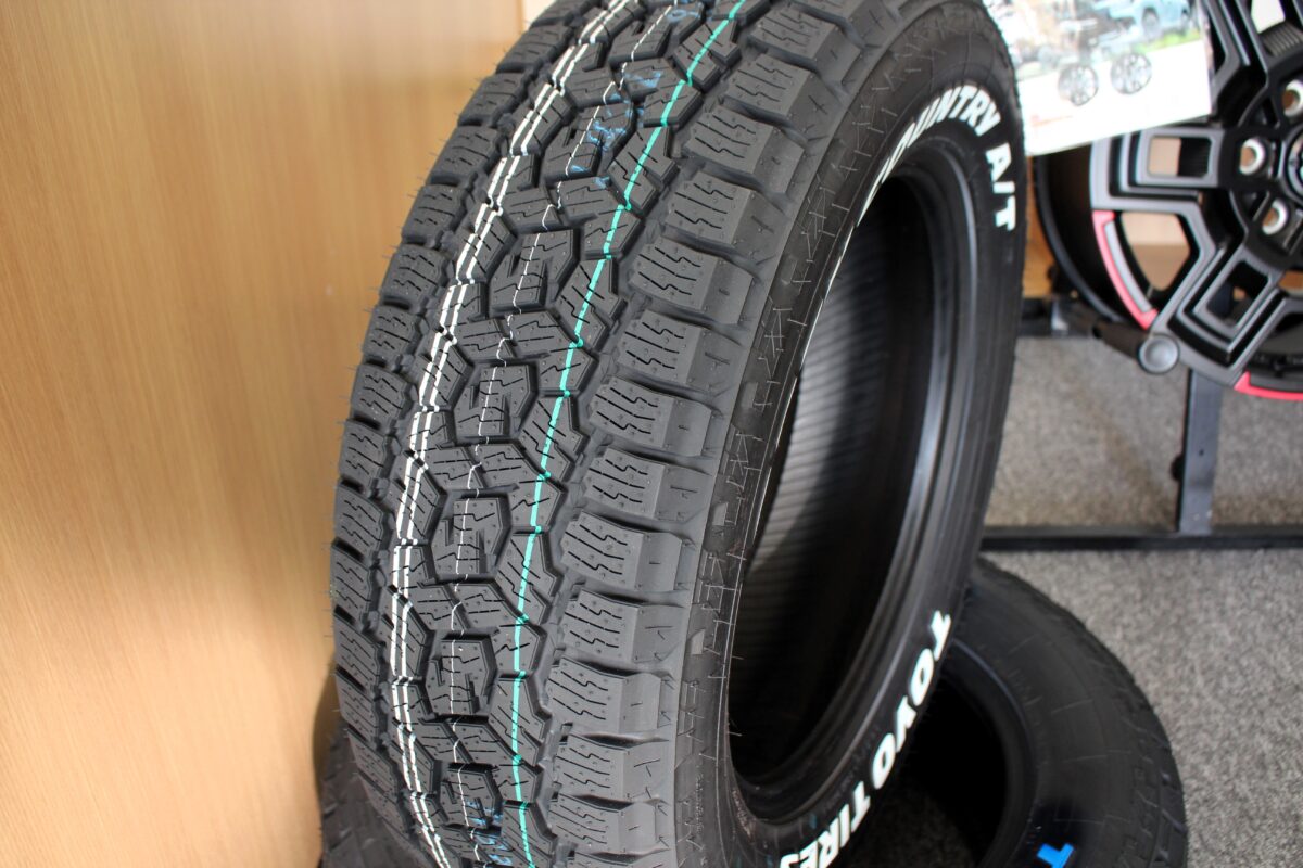 新商品】TOYO オープンカントリー A/TⅢにホワイトレター登場