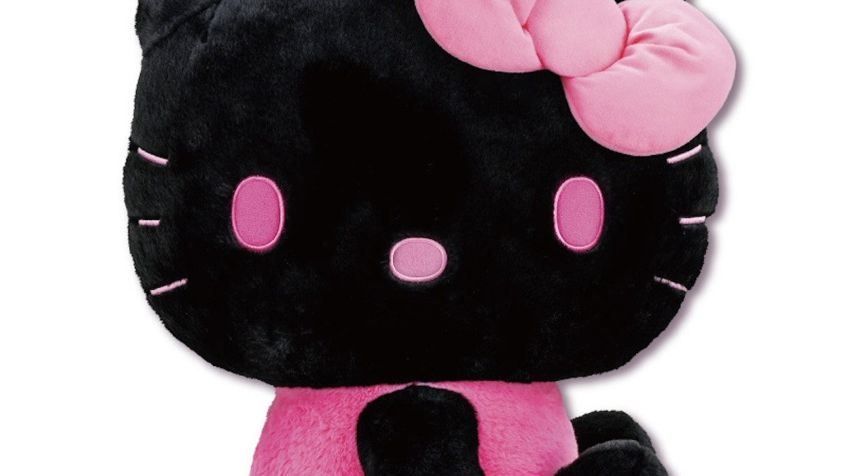 黒キティ”がビッグサイズのぬいぐるみに！ ツートーンカラーがかわいい