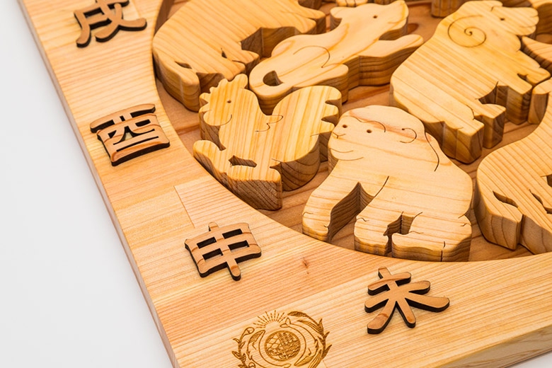 山のくじら舎 十二支パズル: 木のおもちゃ｜クレヨンハウス