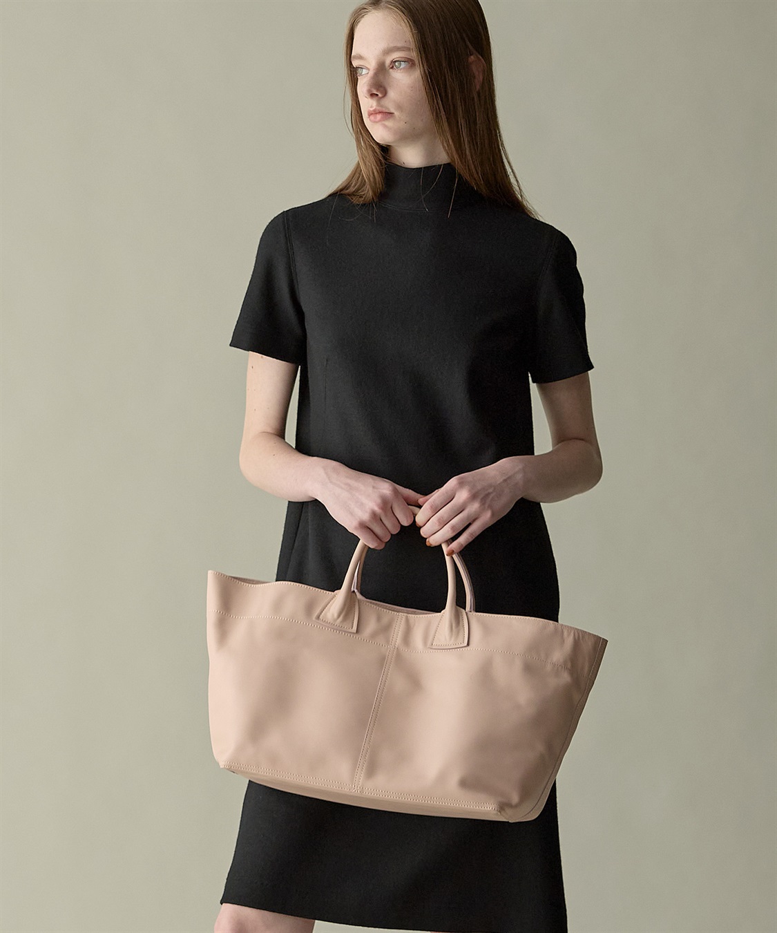 カウレザー横長トート 49AV JUNKO SHIMADA｜クロスプラス公式通販サイト