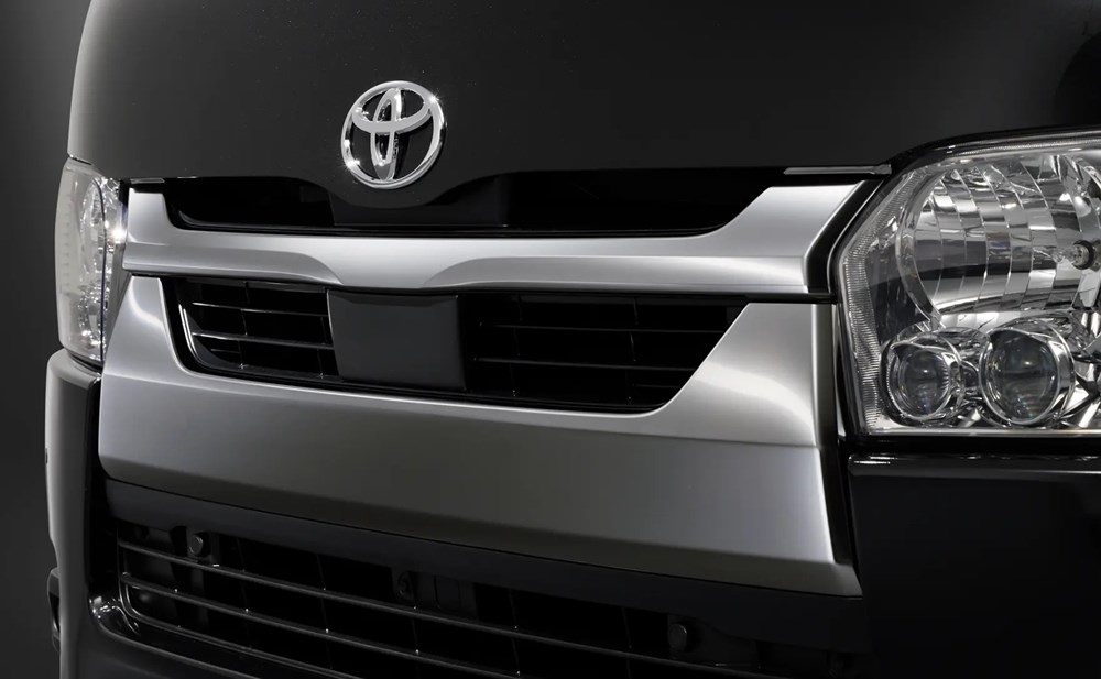 ハイエース8型が正式発表！新型の変更点『アースカラーパッケージ』と