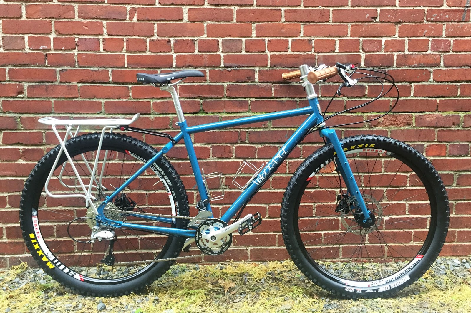 可能性を最大限に。注目のアドベンチャーバイク【VELO ORANGE/ベロ