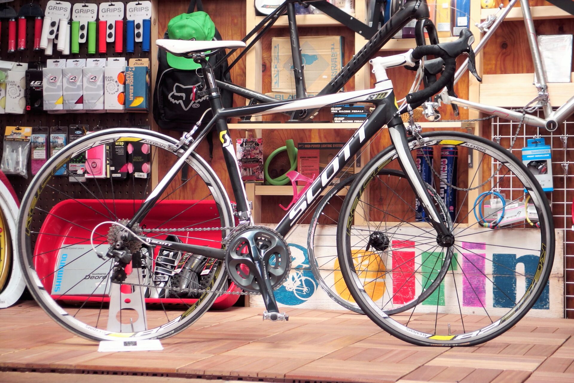 スポーツライドから普段使いまで幅広く楽しむことができる「SCOTT