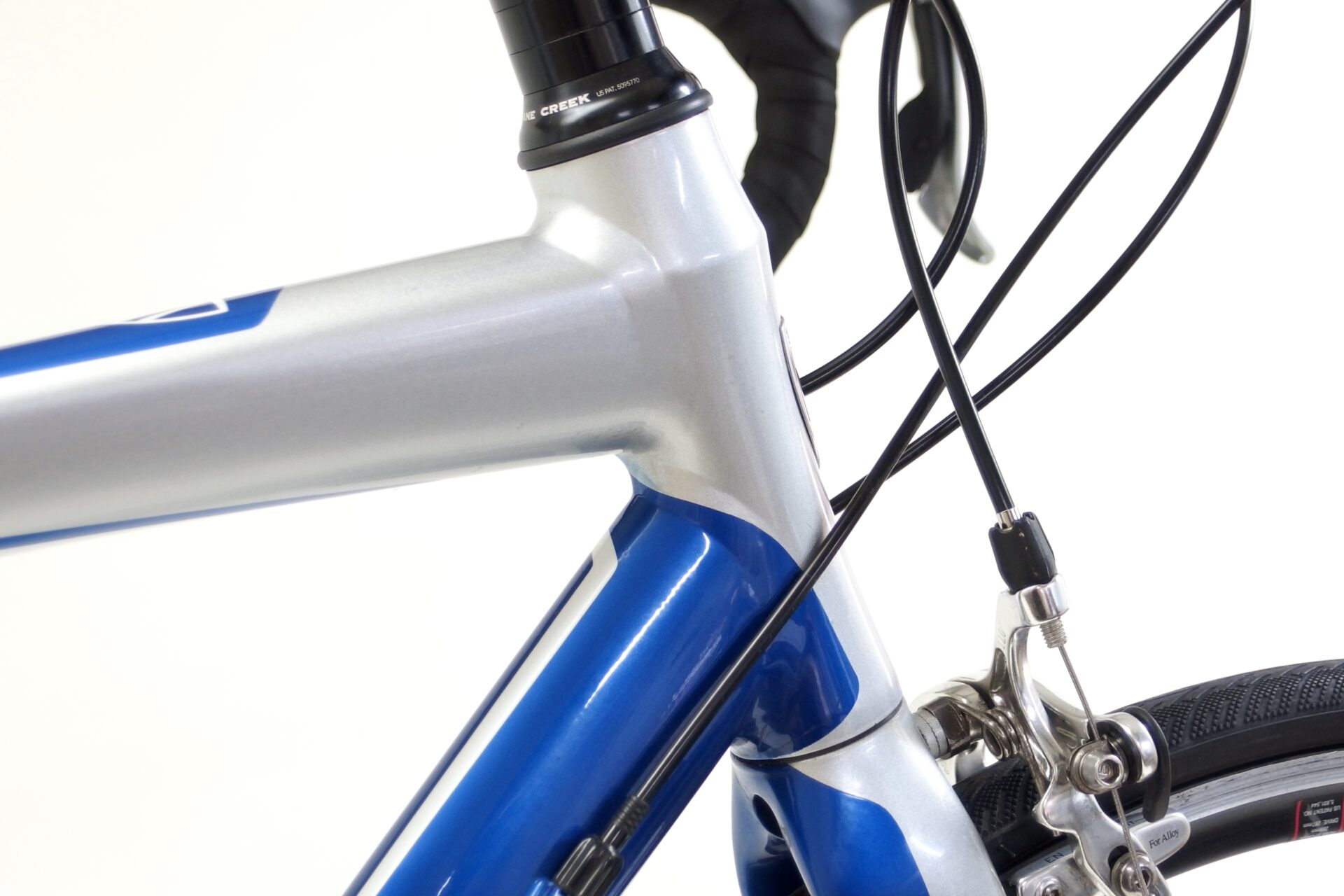 今ではあまりお目に掛からない！アルミとカーボンのハイブリットロード