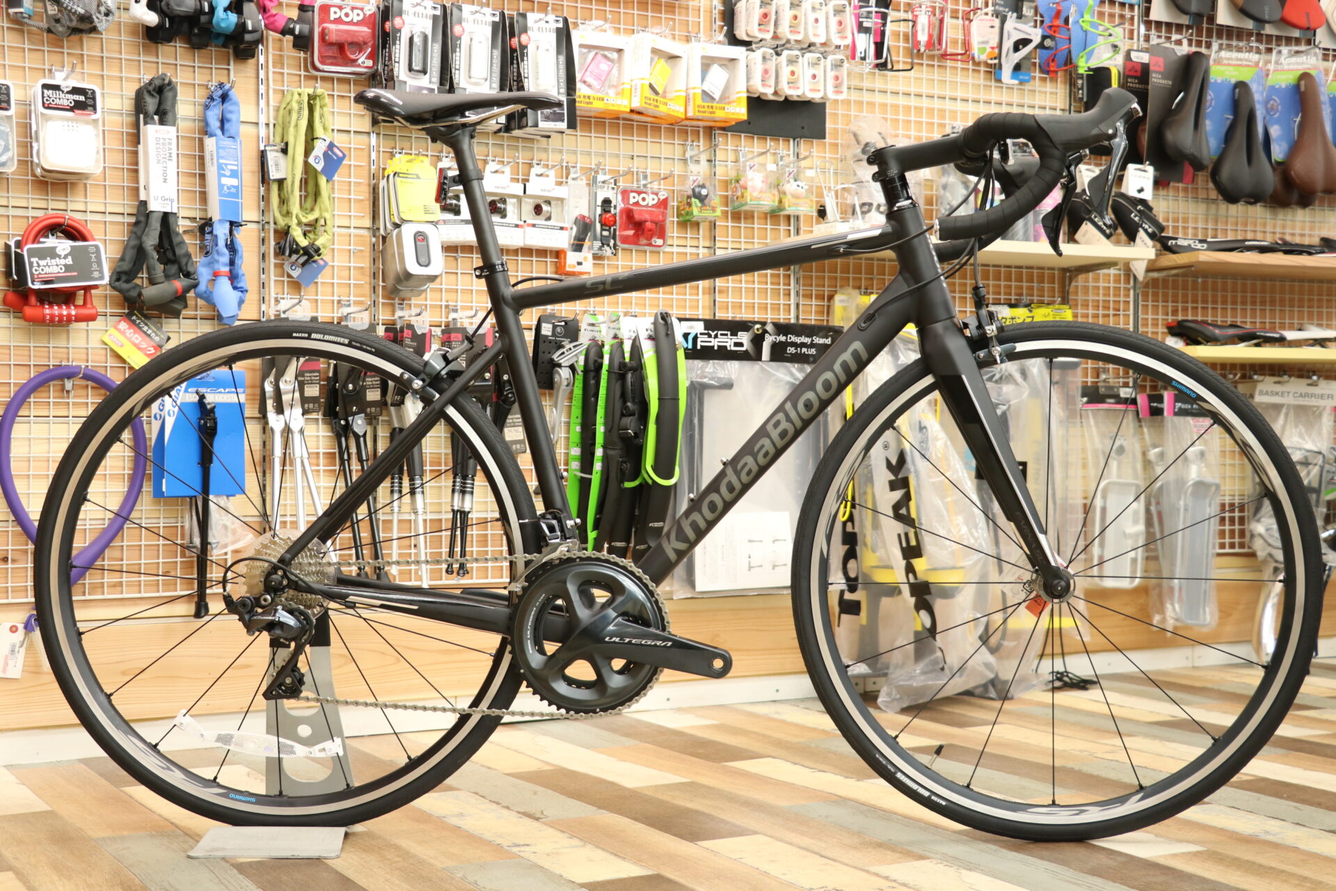 いよいよ発売開始！！レーススペック超軽量アルミロードレーサー