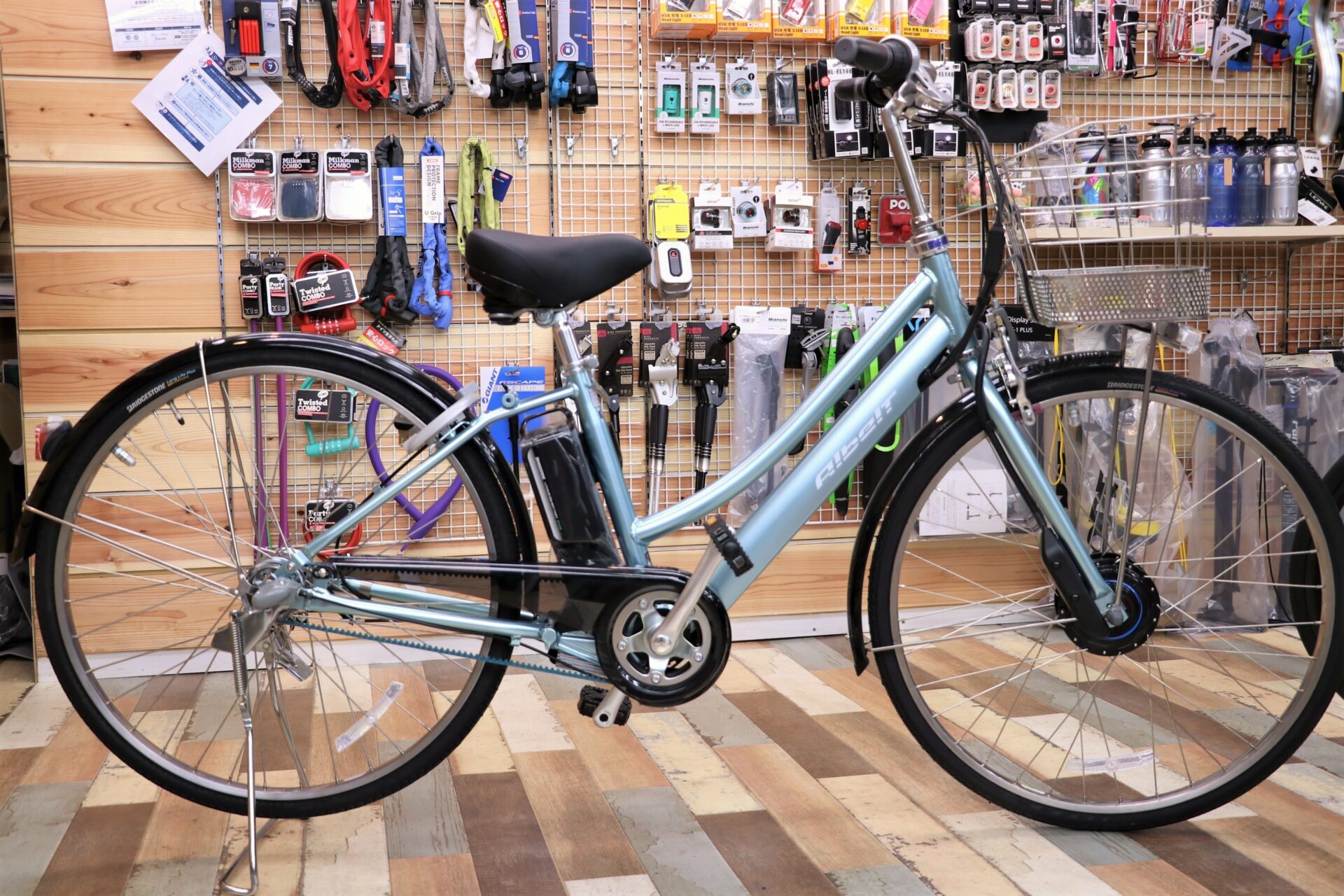 両輪駆動とは？電動アシスト自転車ブリヂストン「アルベルト e」入荷