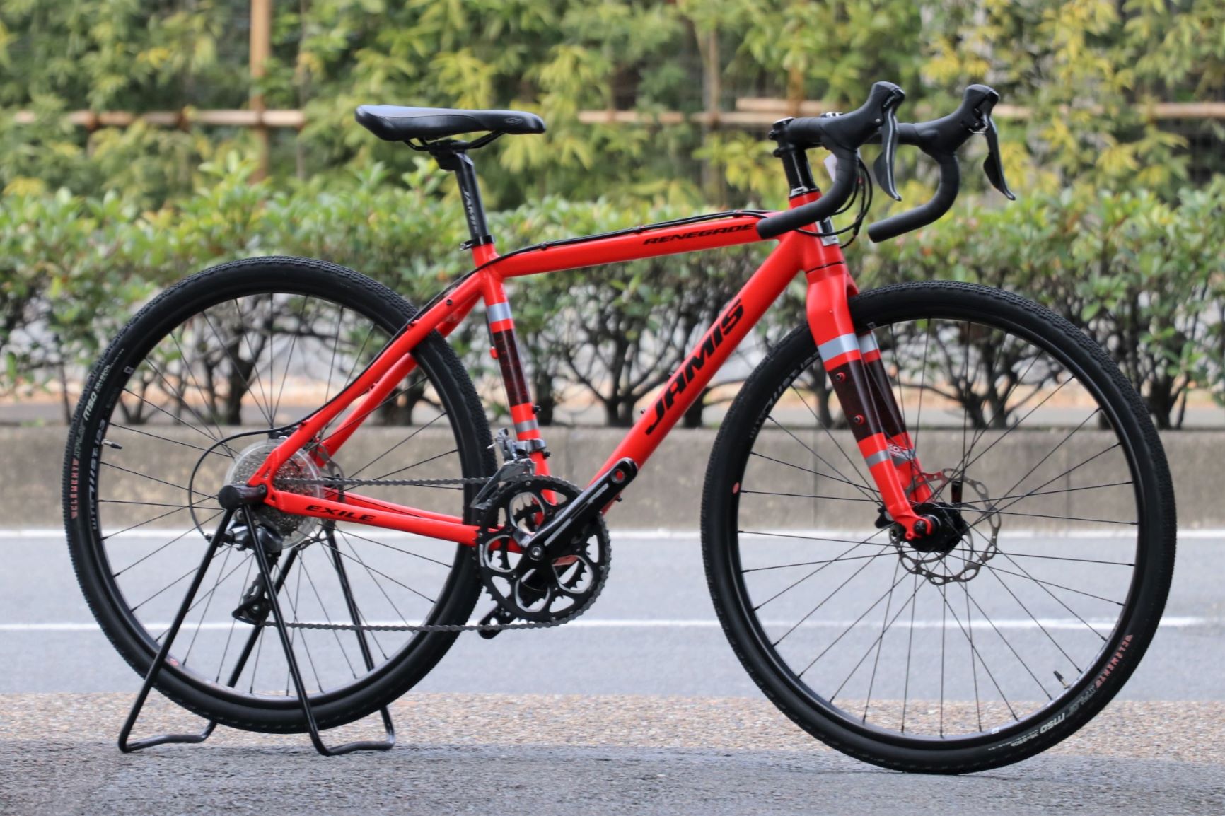 美品！中古自転車情報】グラベルアドベンチャーロードのパイオニア的